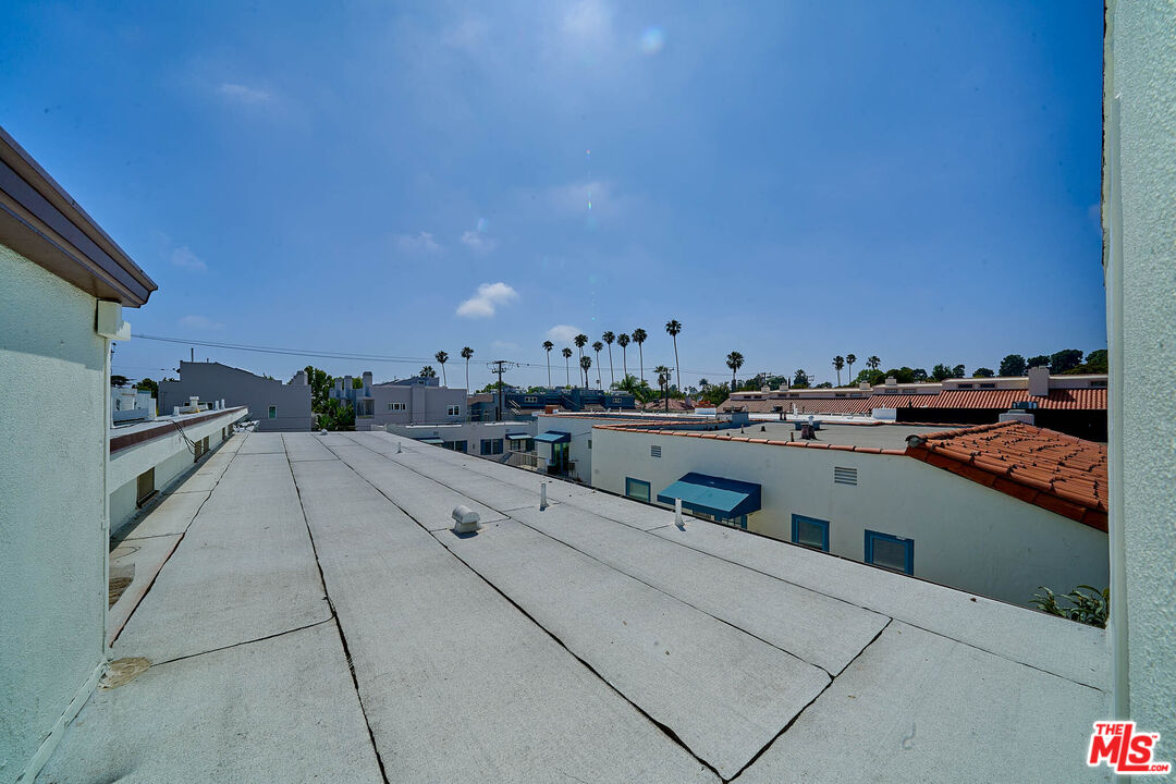 840 18th St Unit: 1