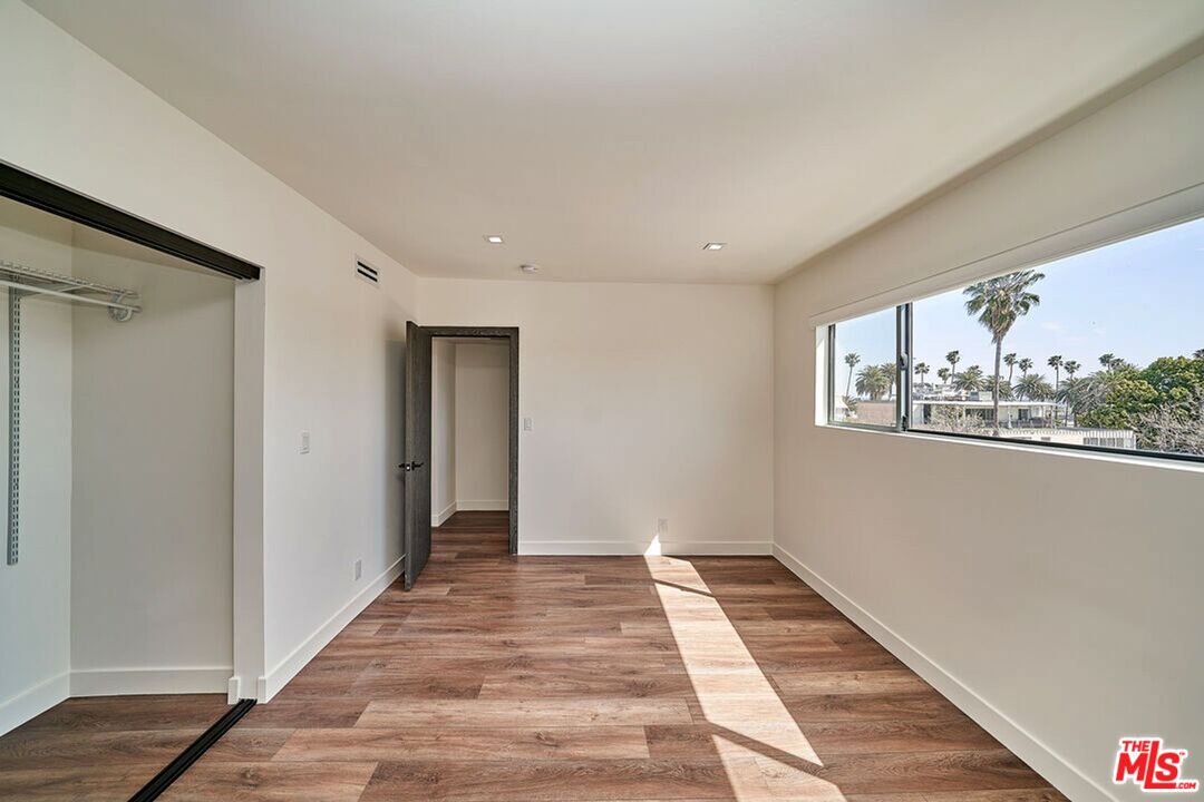 145 S Maple Dr Unit: 401