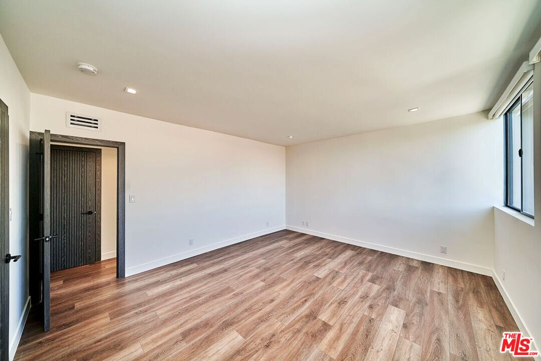 145 S Maple Dr Unit: 401