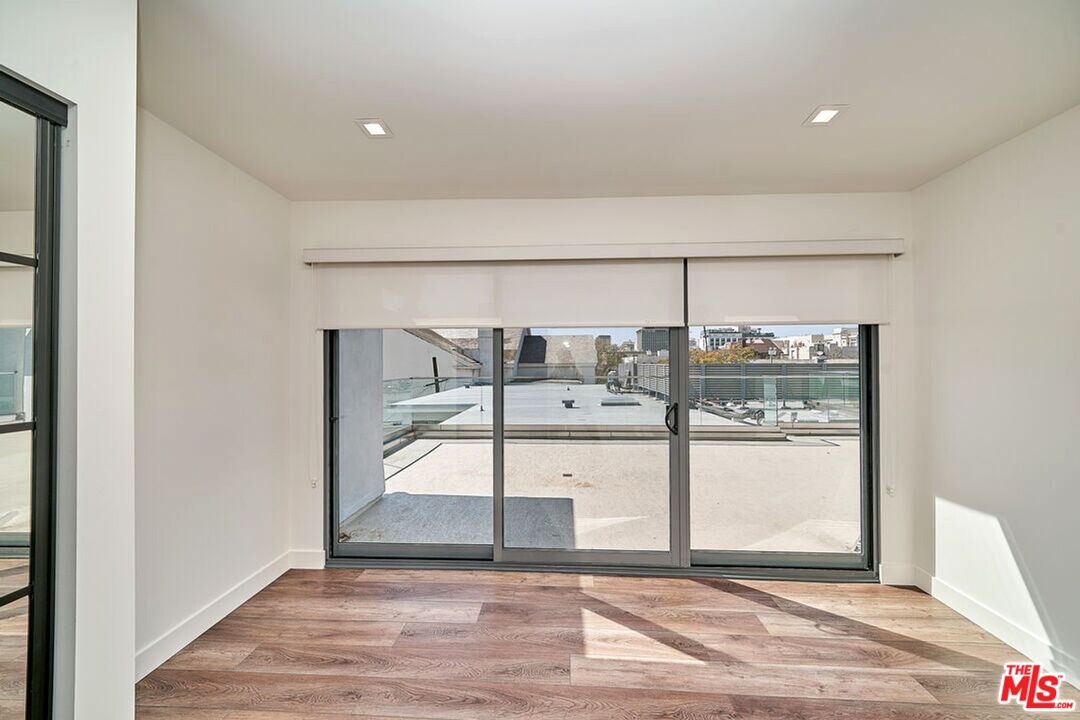 145 S Maple Dr Unit: 401