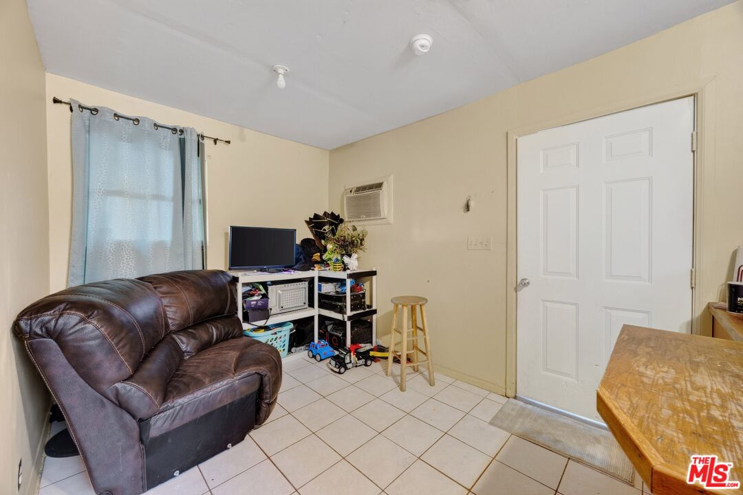 807 Shalimar Dr