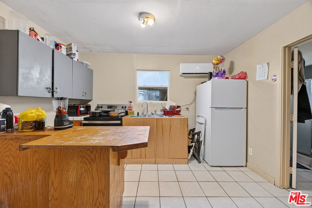 807 Shalimar Dr