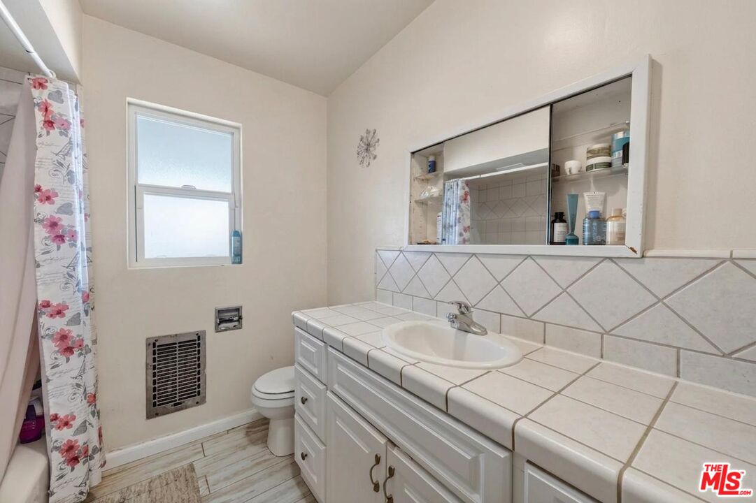 807 Shalimar Dr
