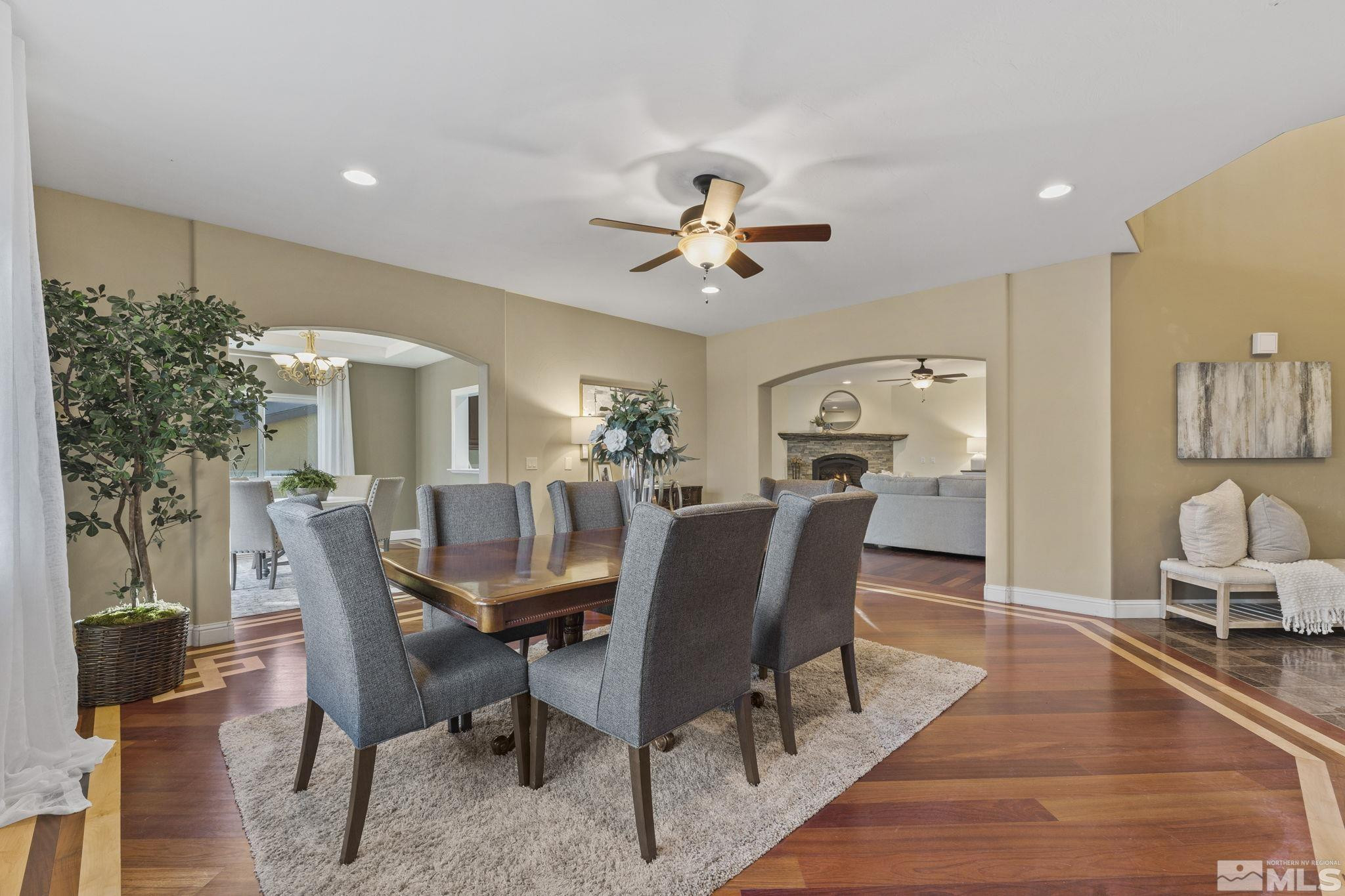 1640 S Arlington