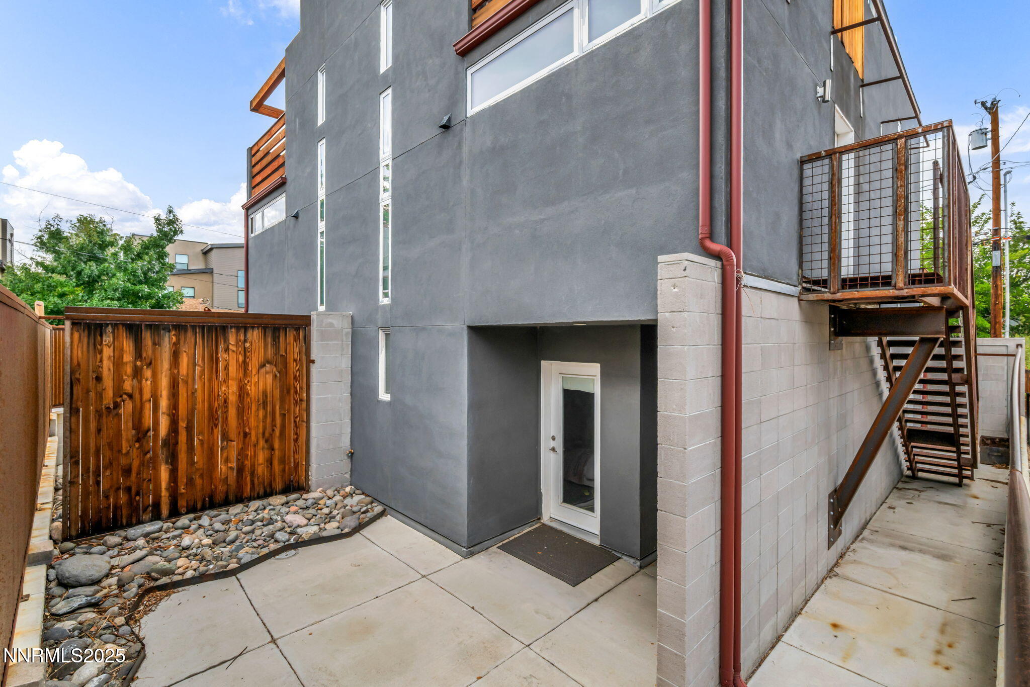 343 & 347 Mount Rose St. Street