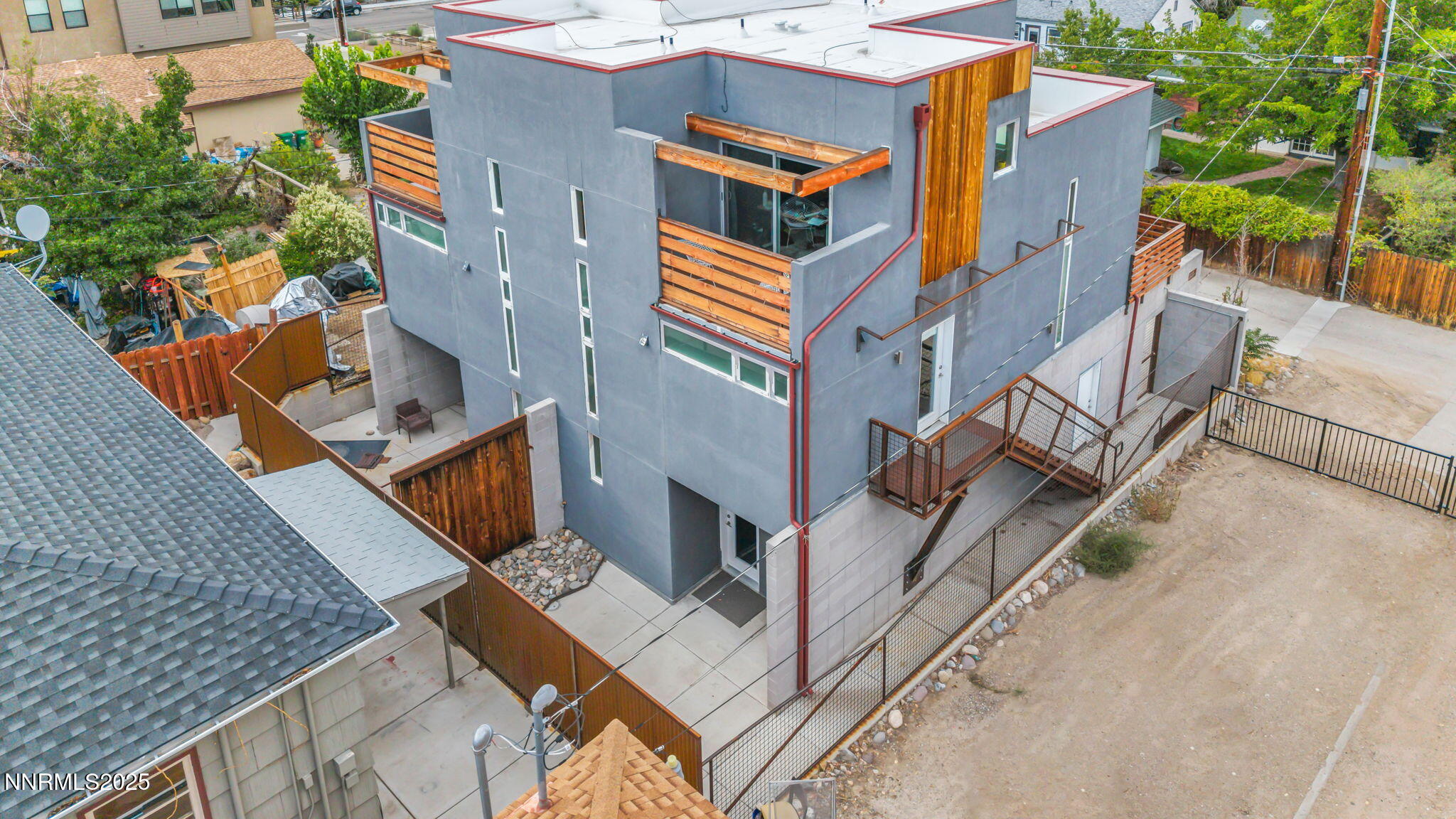 343 & 347 Mount Rose St. Street