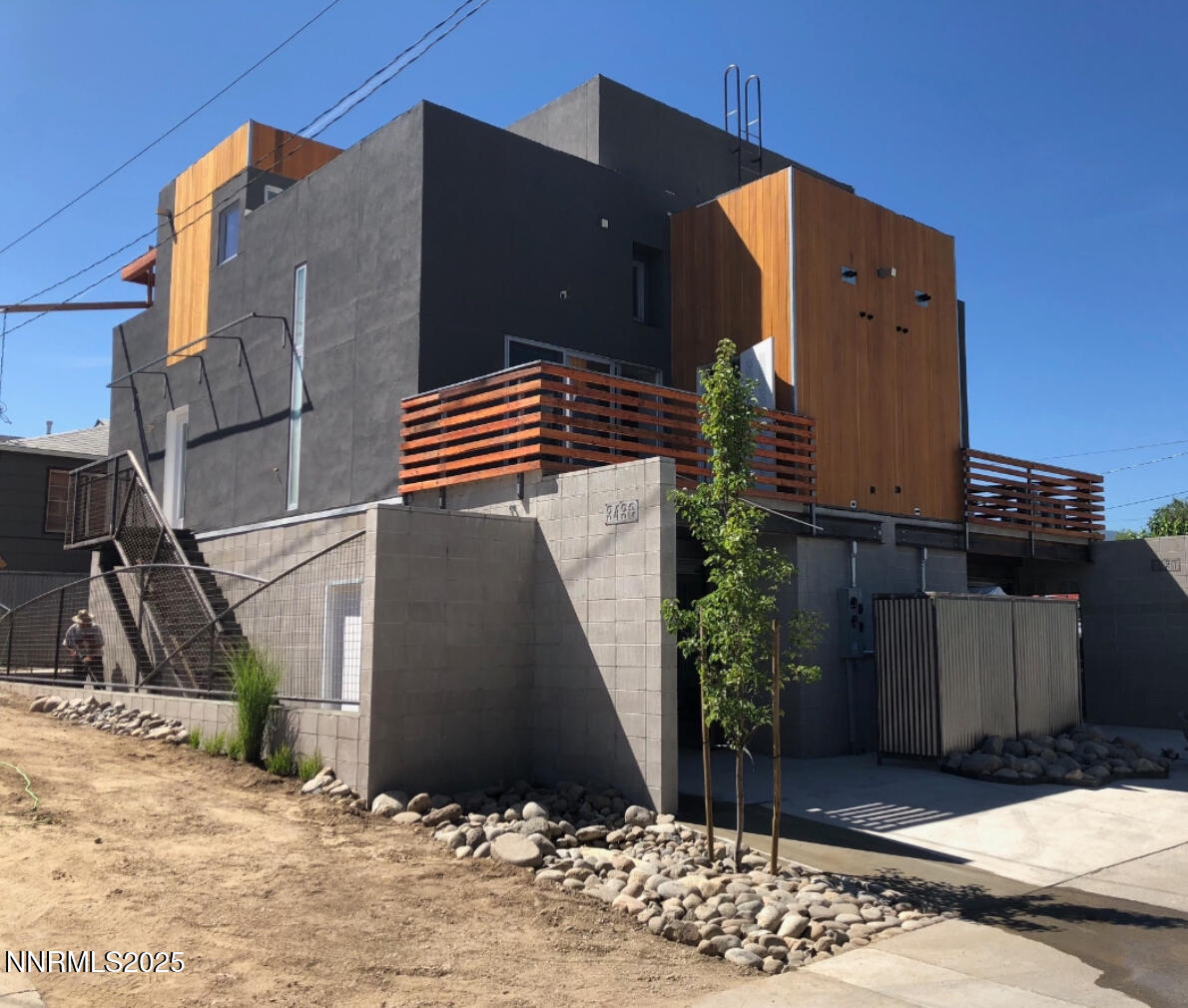 343 & 347 Mount Rose St. Street