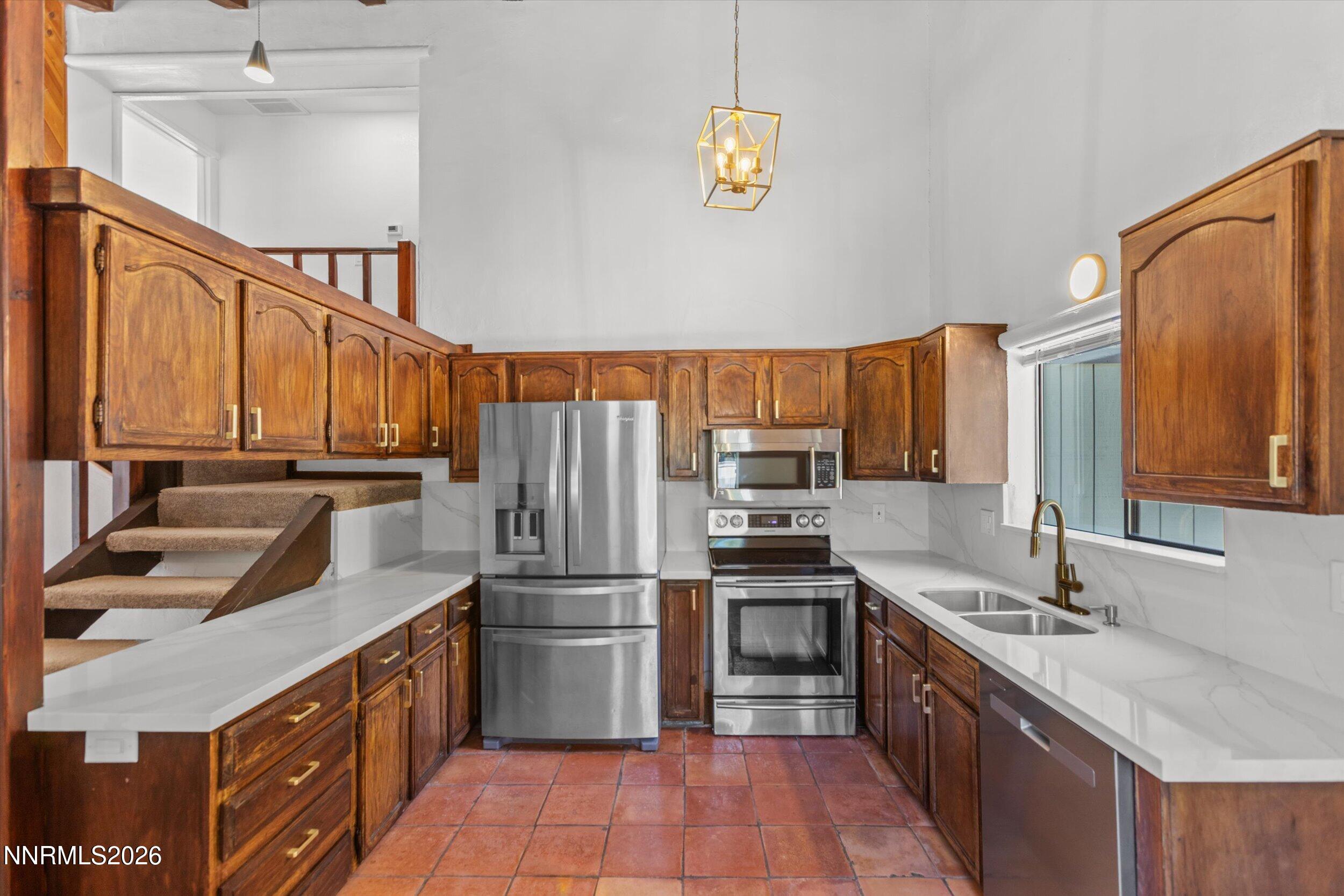 805 Geraldine Drive