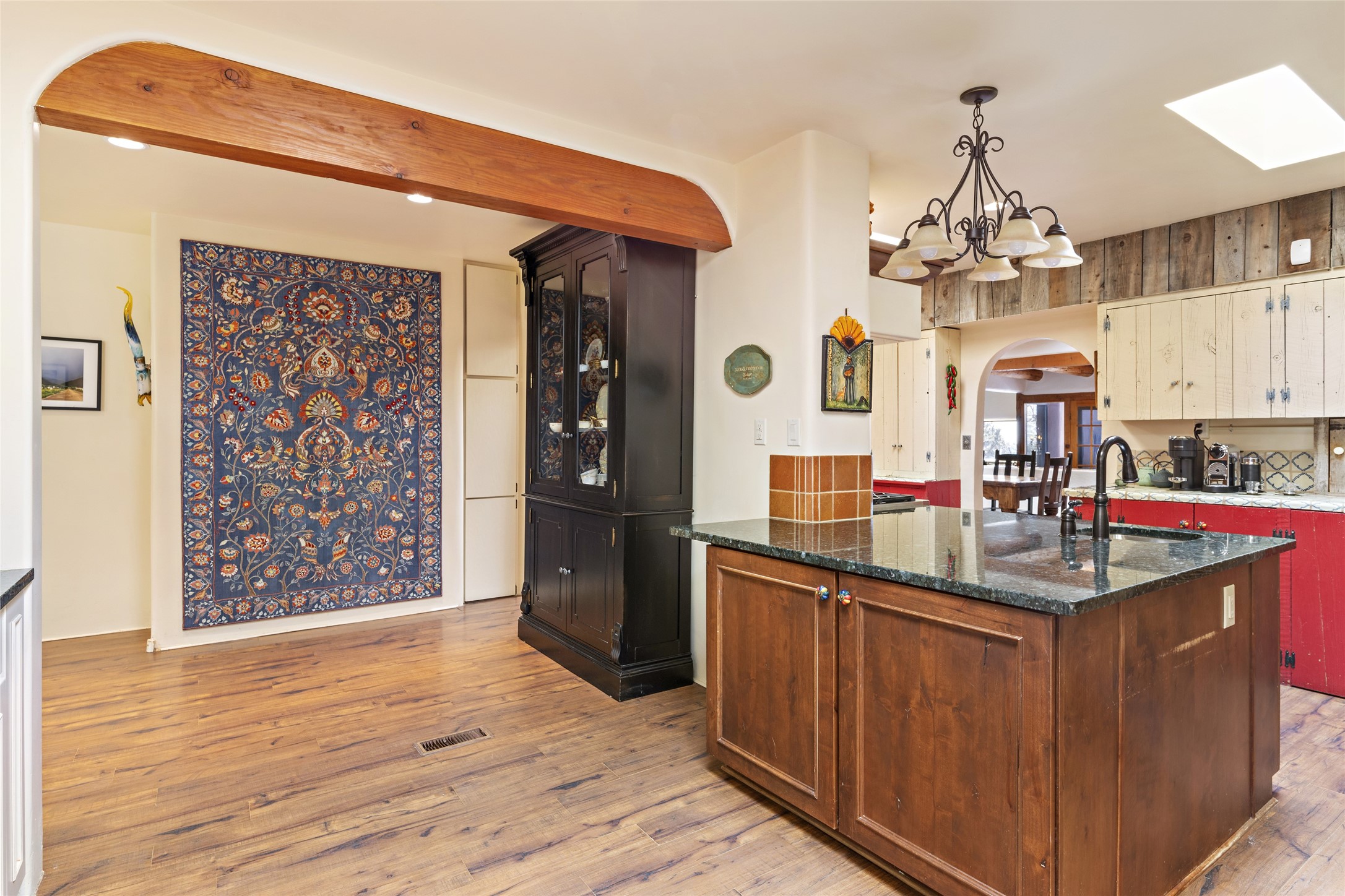 1040 Bishops Lodge Road
