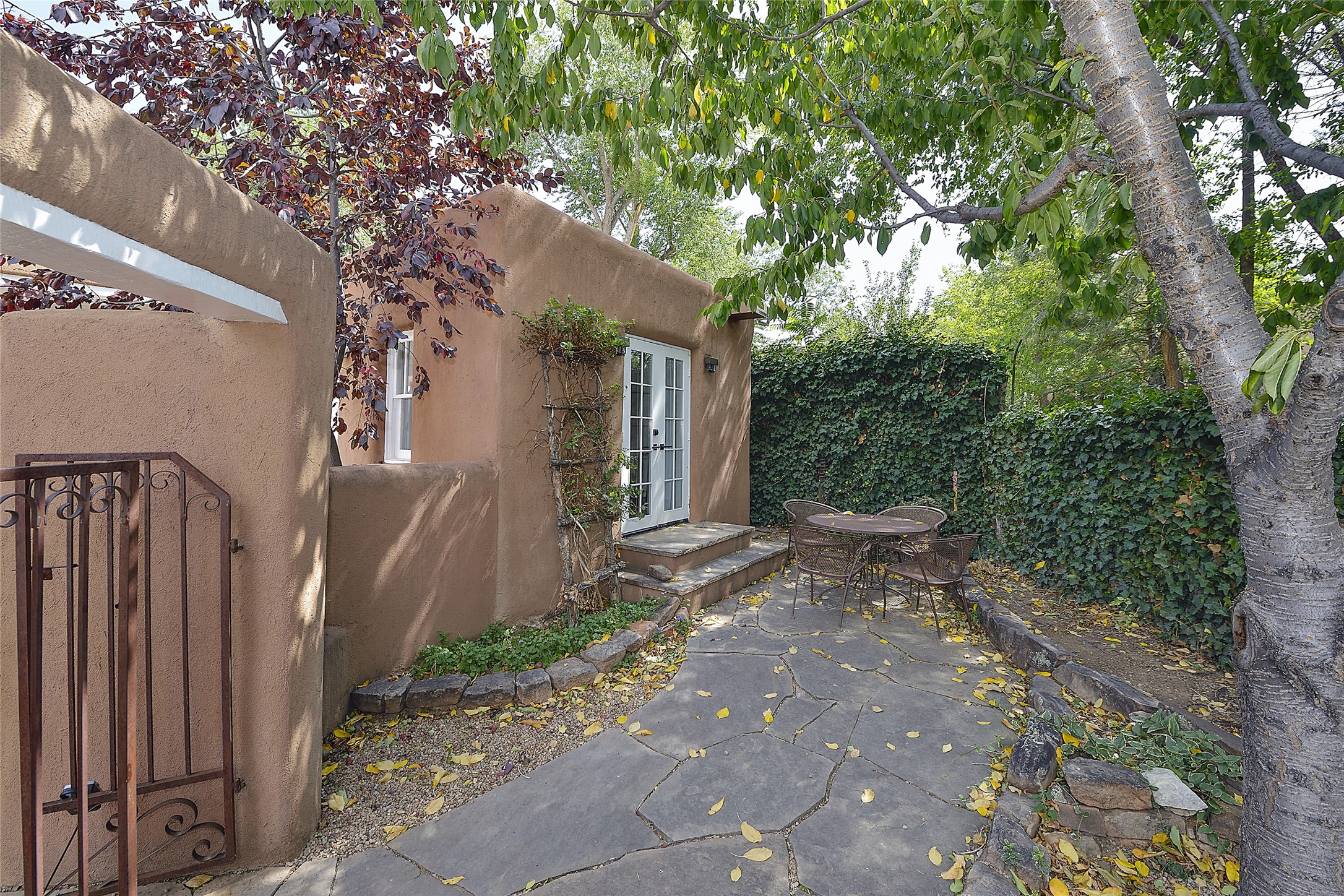 535 Douglas Street