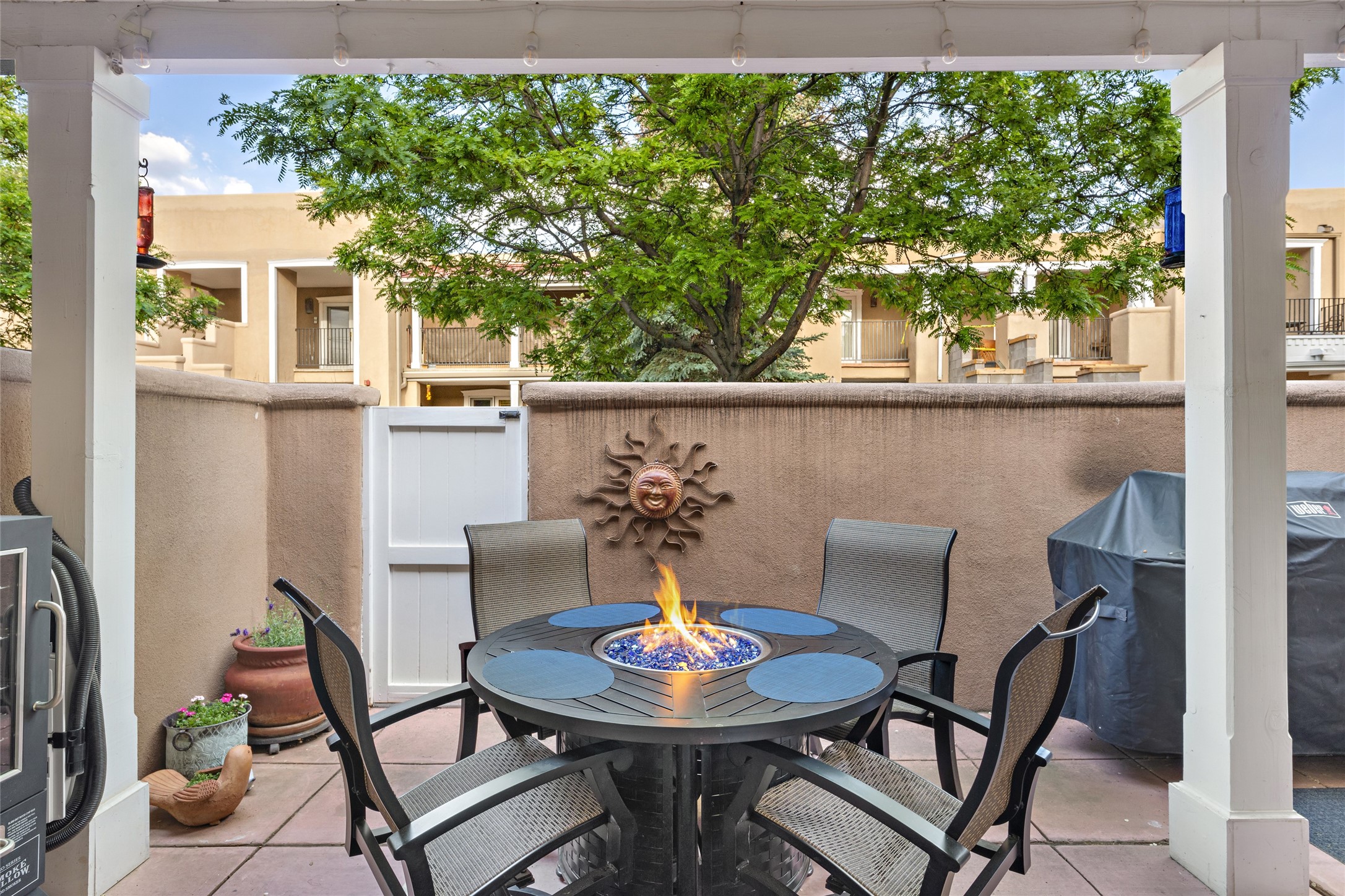 663 Bishops Lodge Road 21