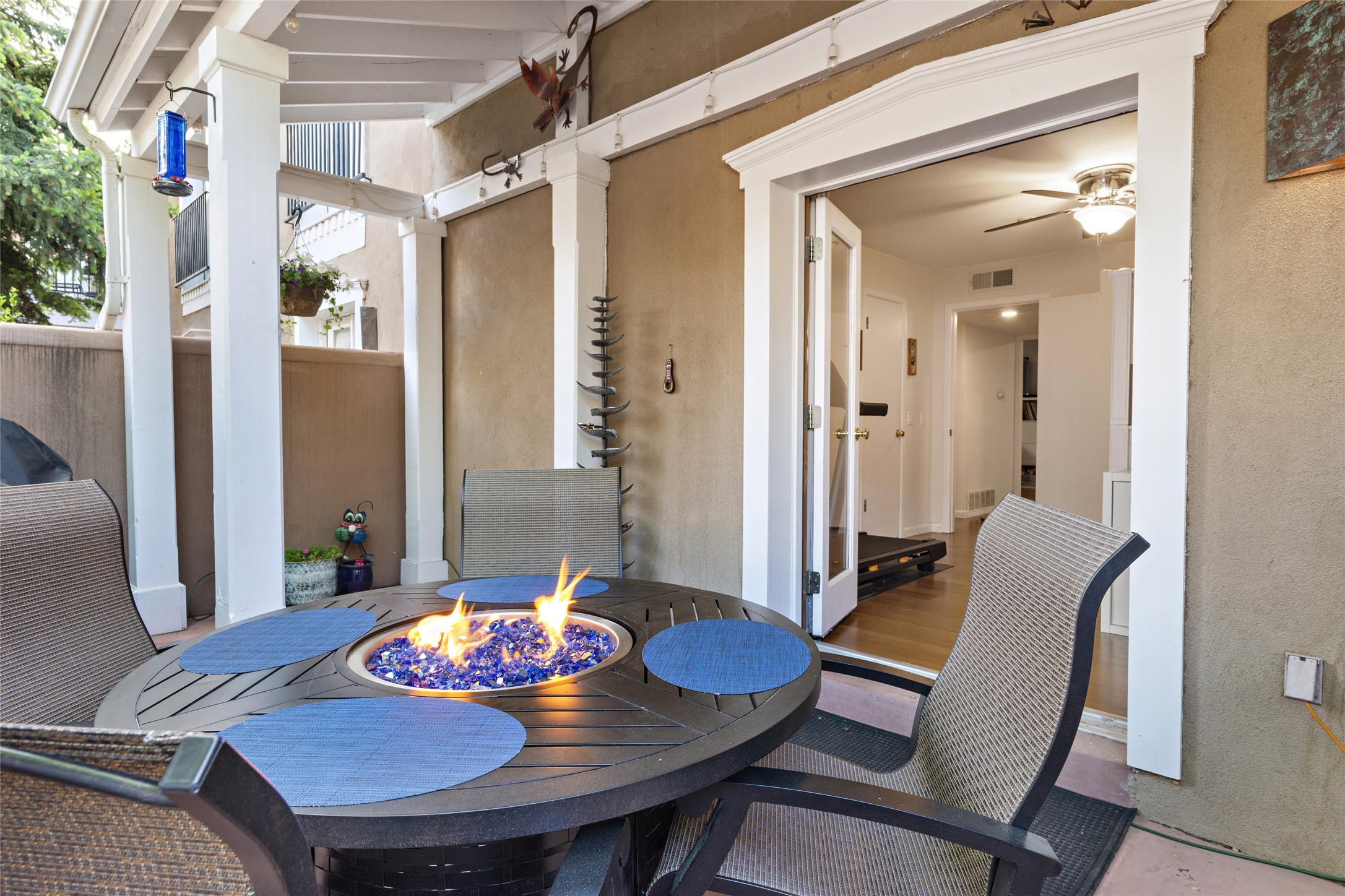 663 Bishops Lodge Road 21