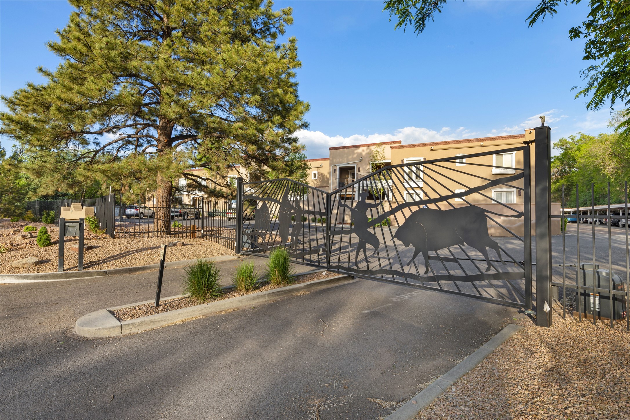 663 Bishops Lodge Road 21