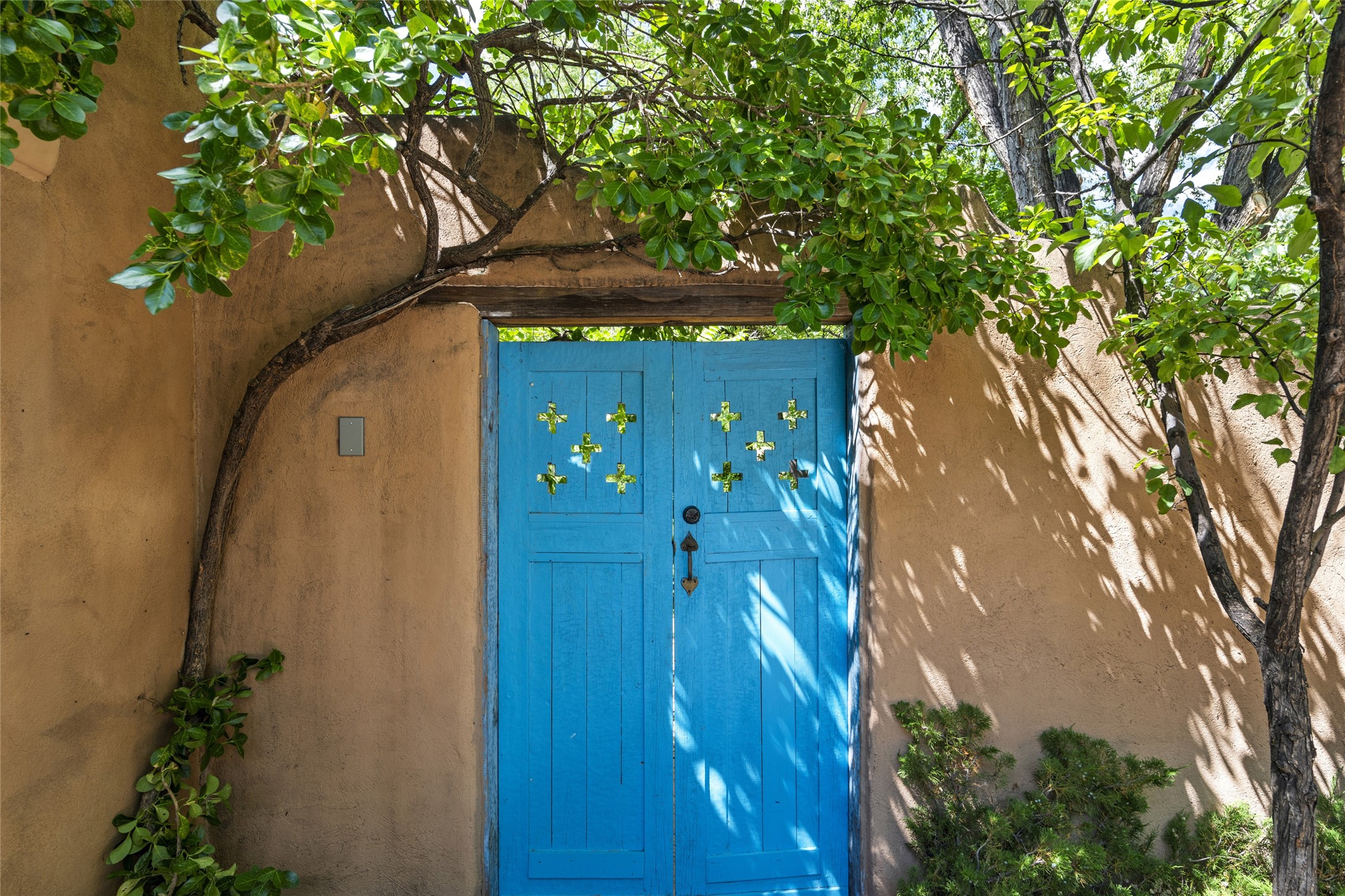 409 Camino Del Monte Sol