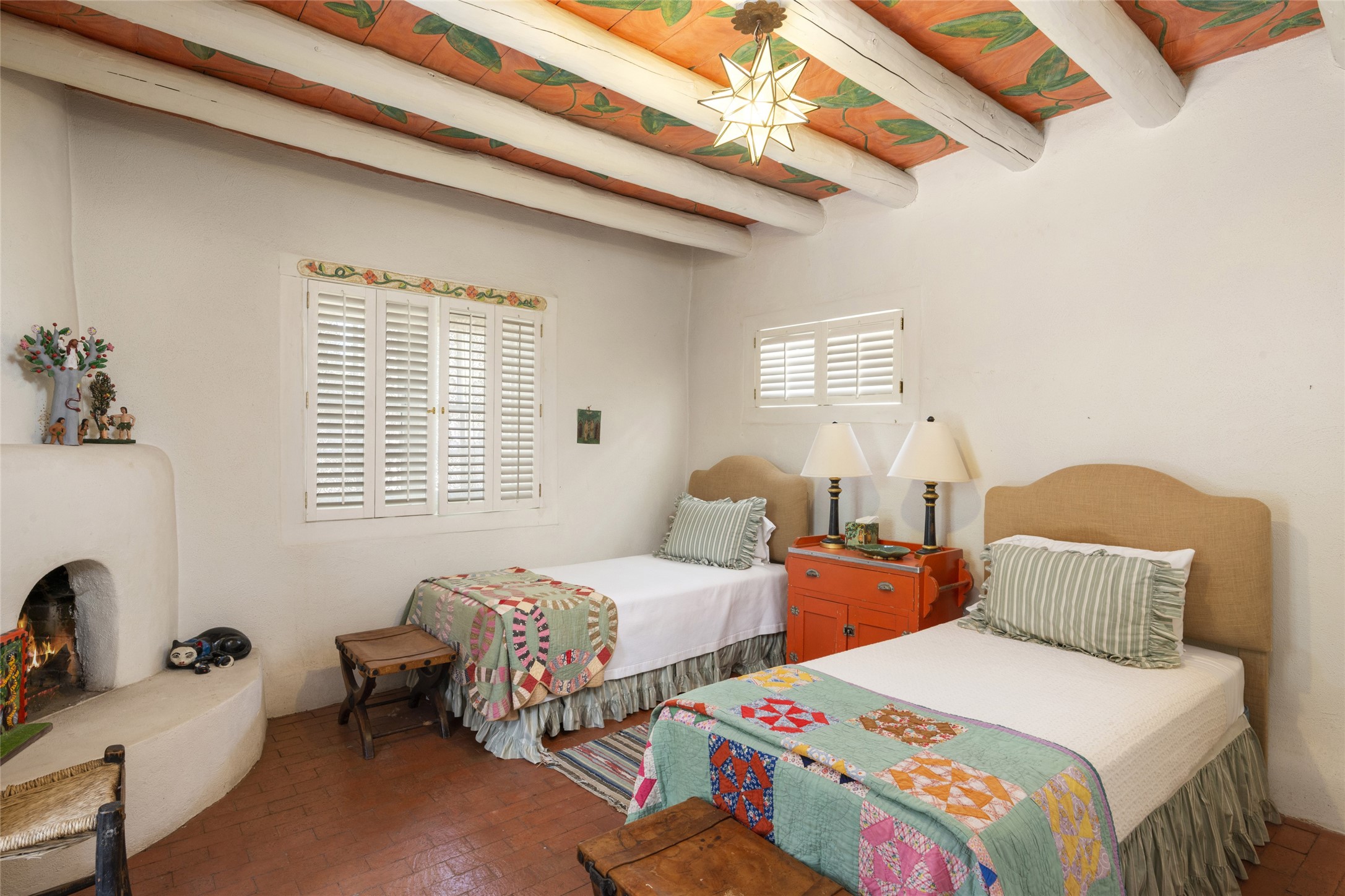409 Camino Del Monte Sol