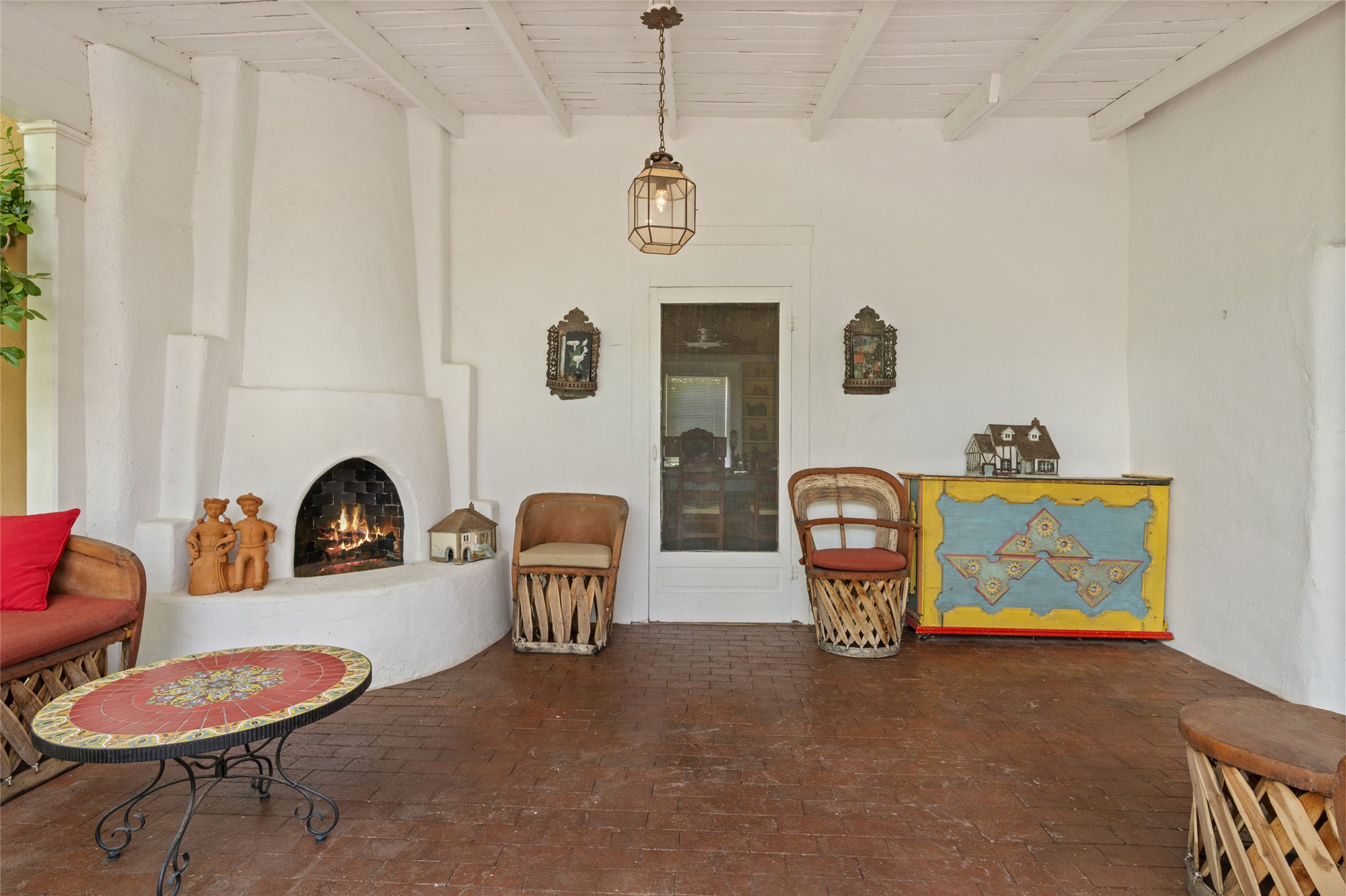 409 Camino Del Monte Sol