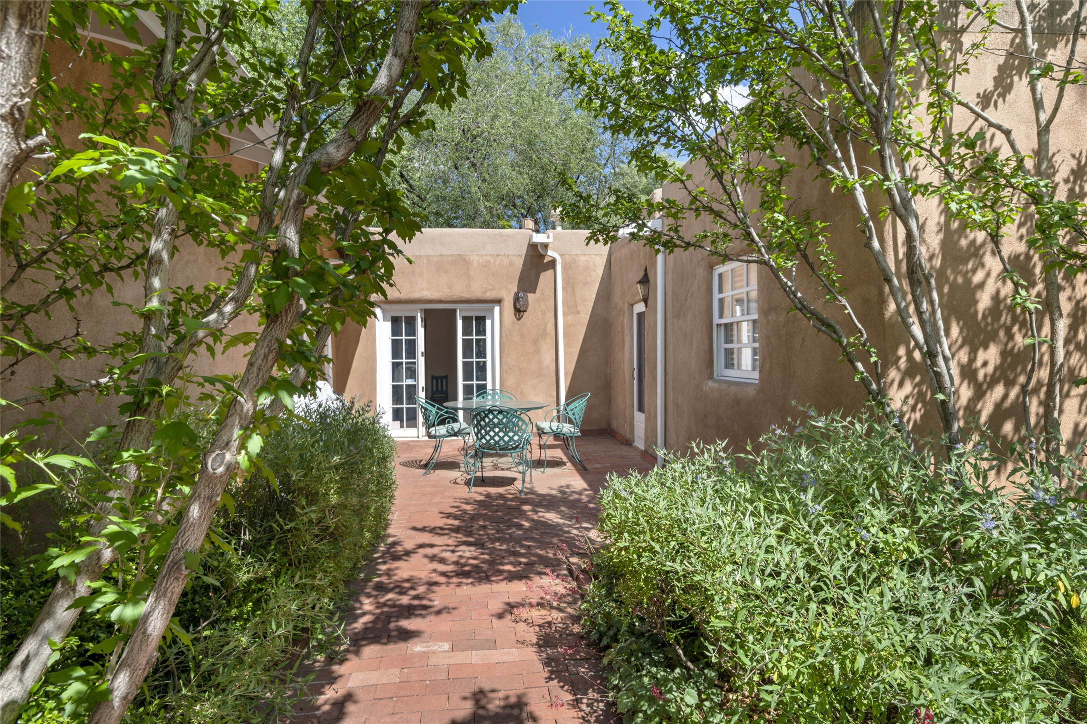 409 Camino Del Monte Sol