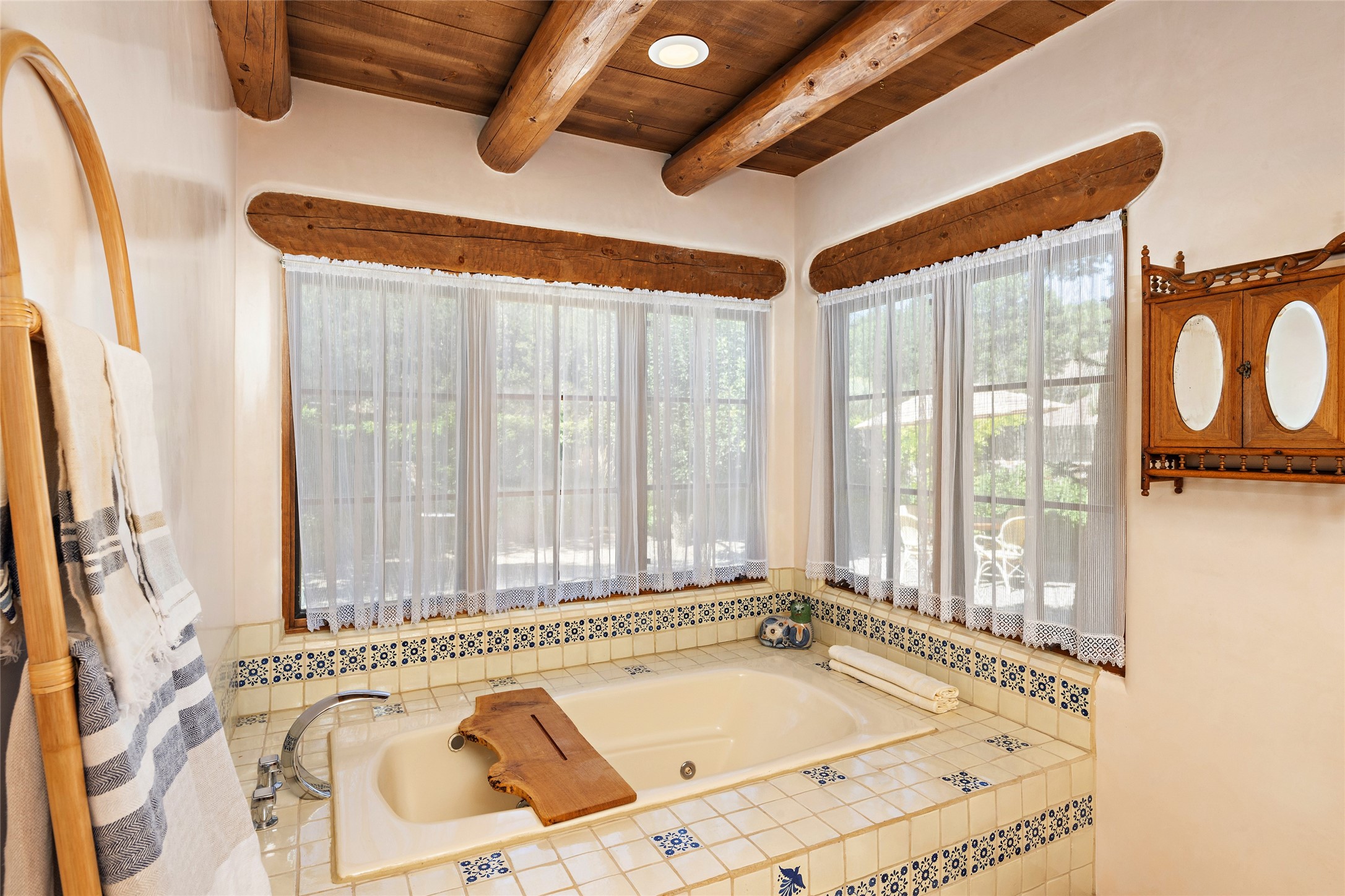 1236 Bishops Lodge Road