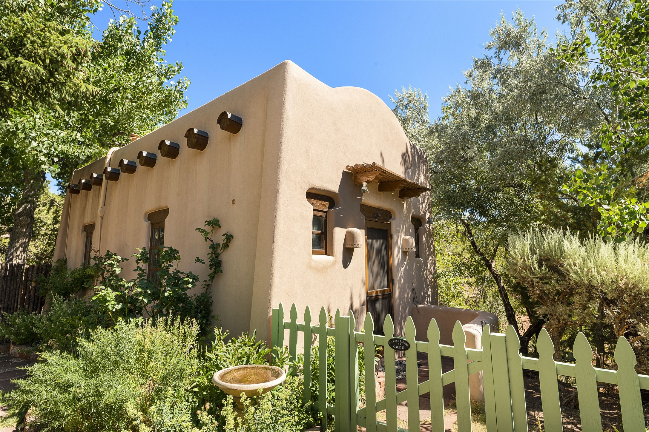 1236 Bishops Lodge Road