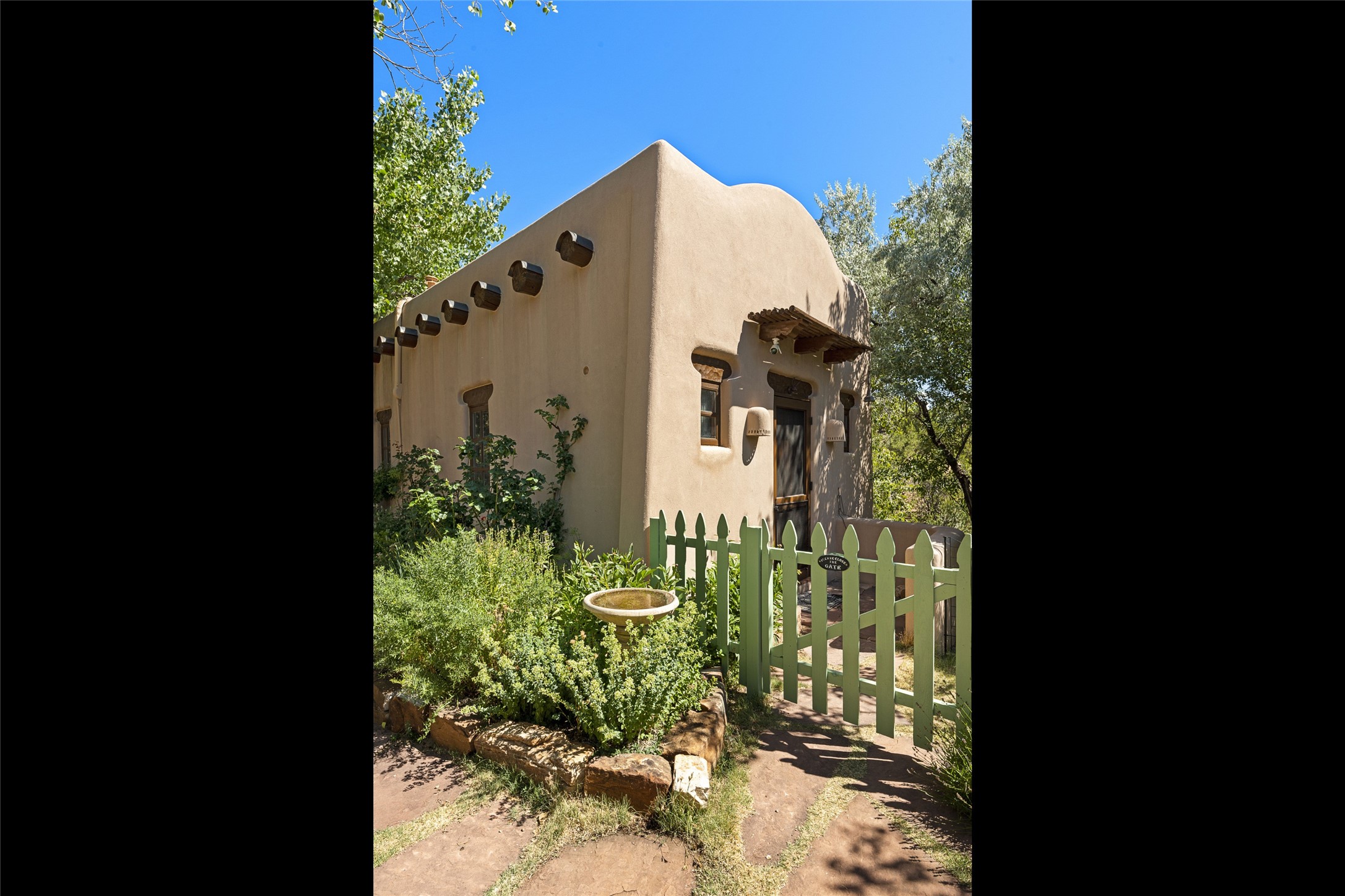 1236 Bishops Lodge Road