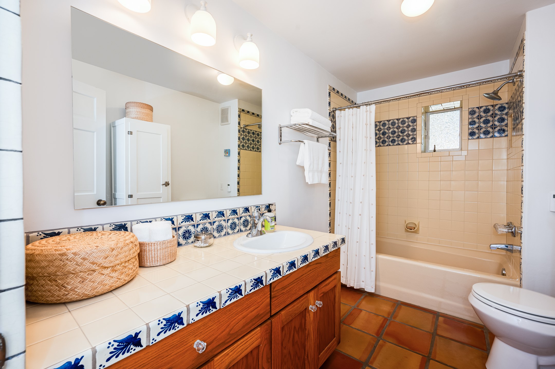 113 N Armijo Lane