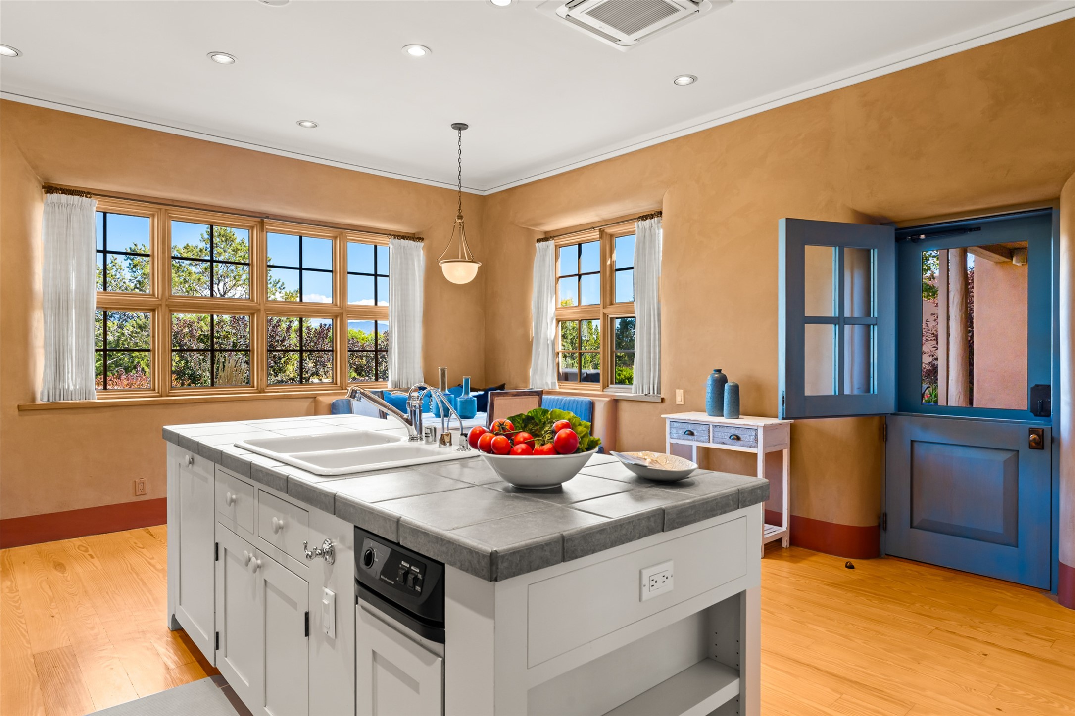 2 S Brisa Fresca Drive