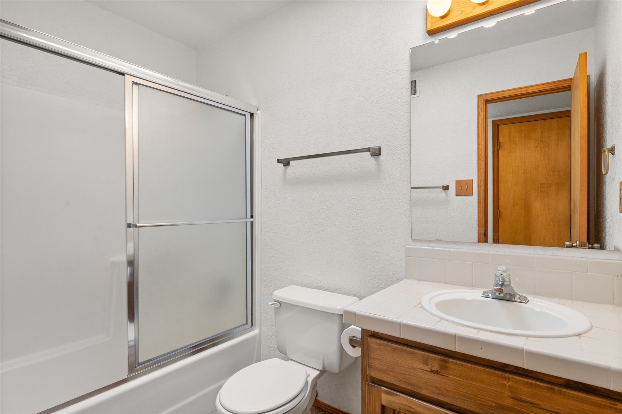 3913 Calle Tangara