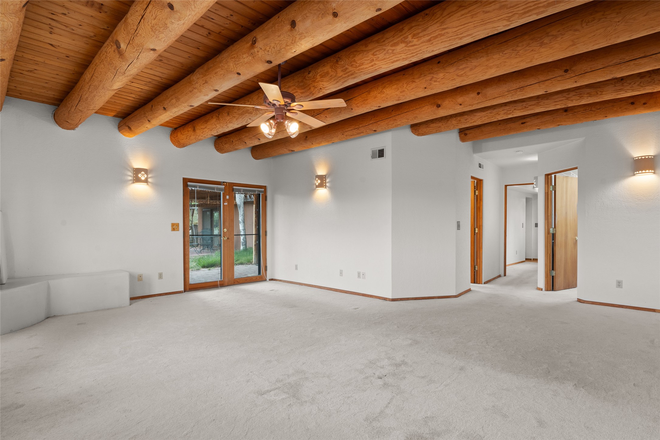 3913 Calle Tangara