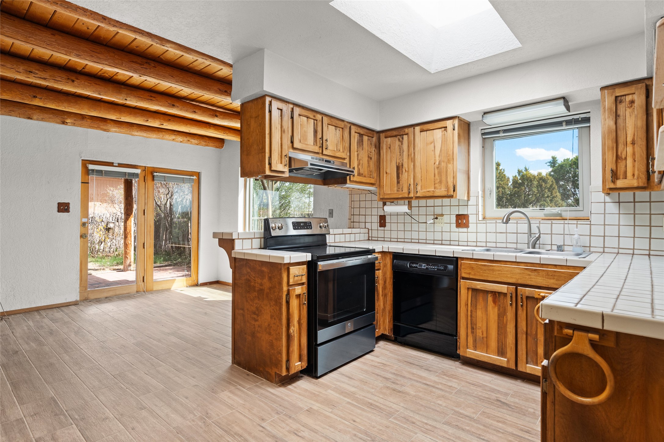 3913 Calle Tangara
