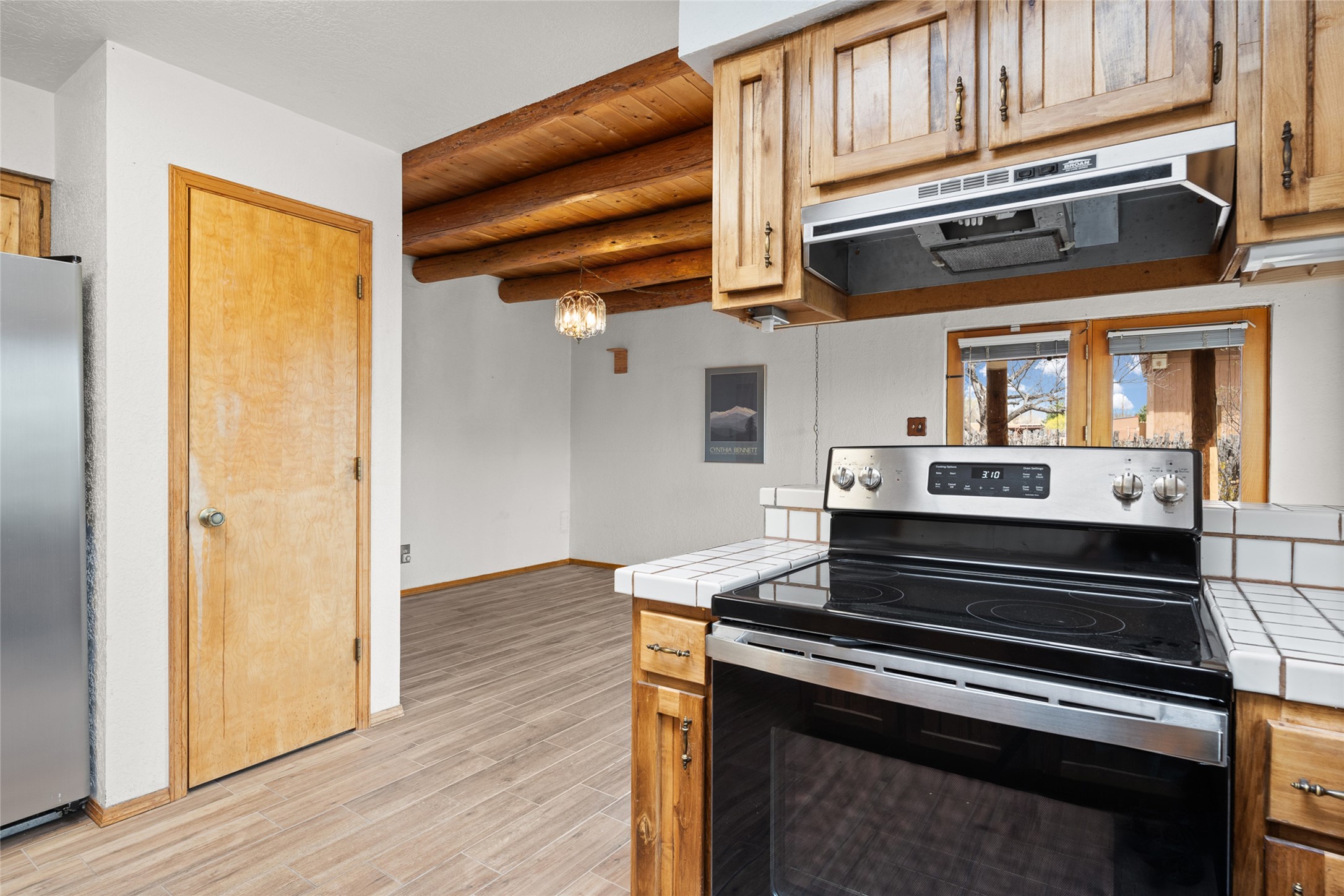 3913 Calle Tangara