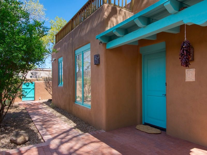 624 Galisteo Street 16