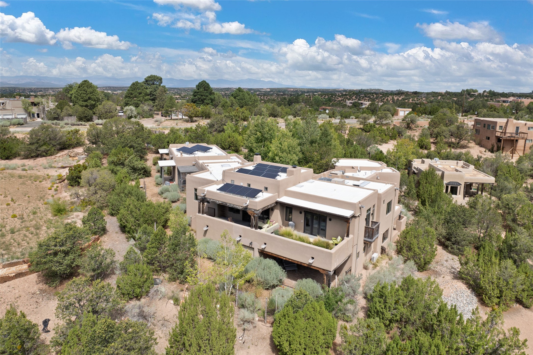 709 Gonzales Road