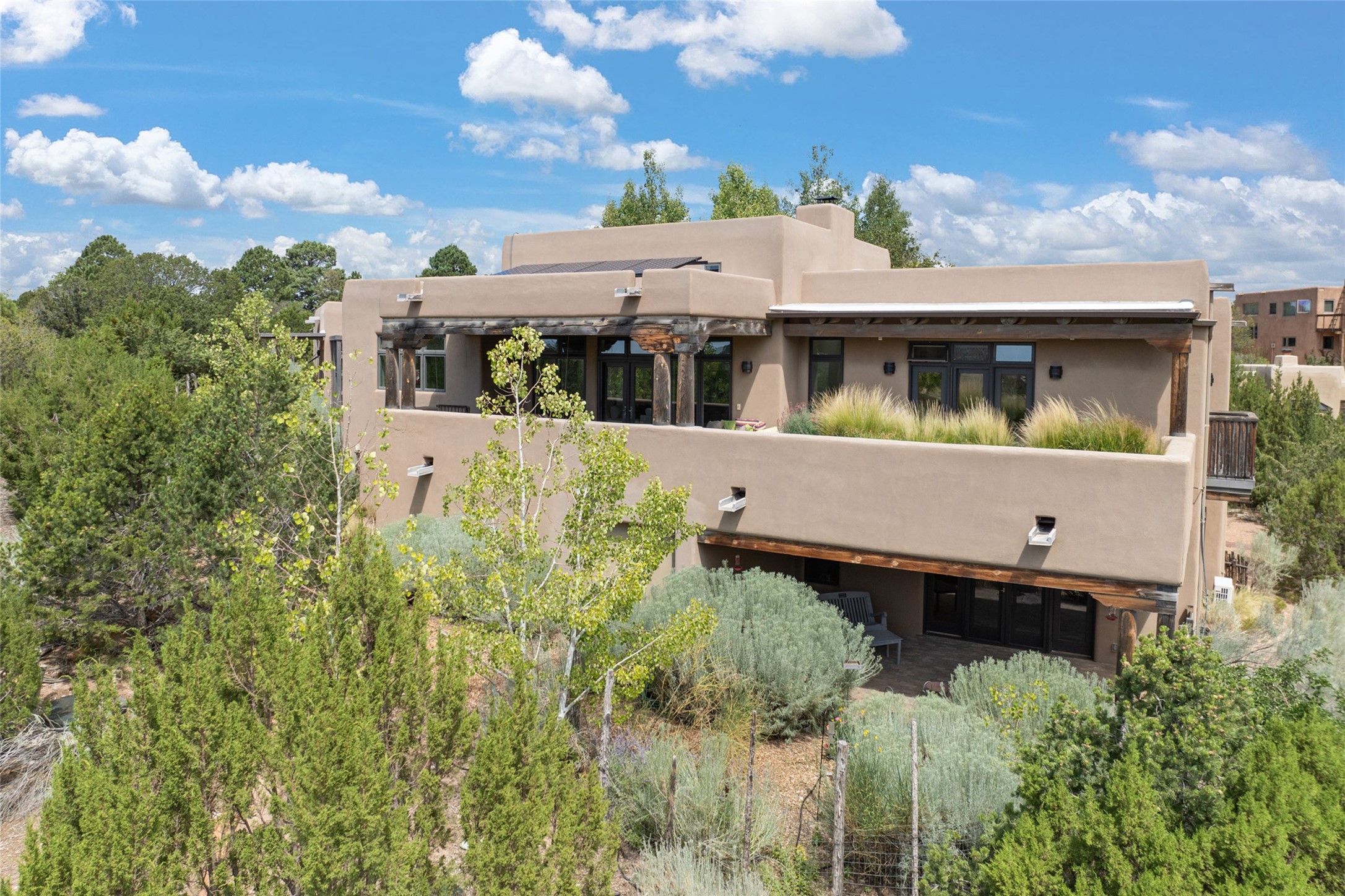 709 Gonzales Road