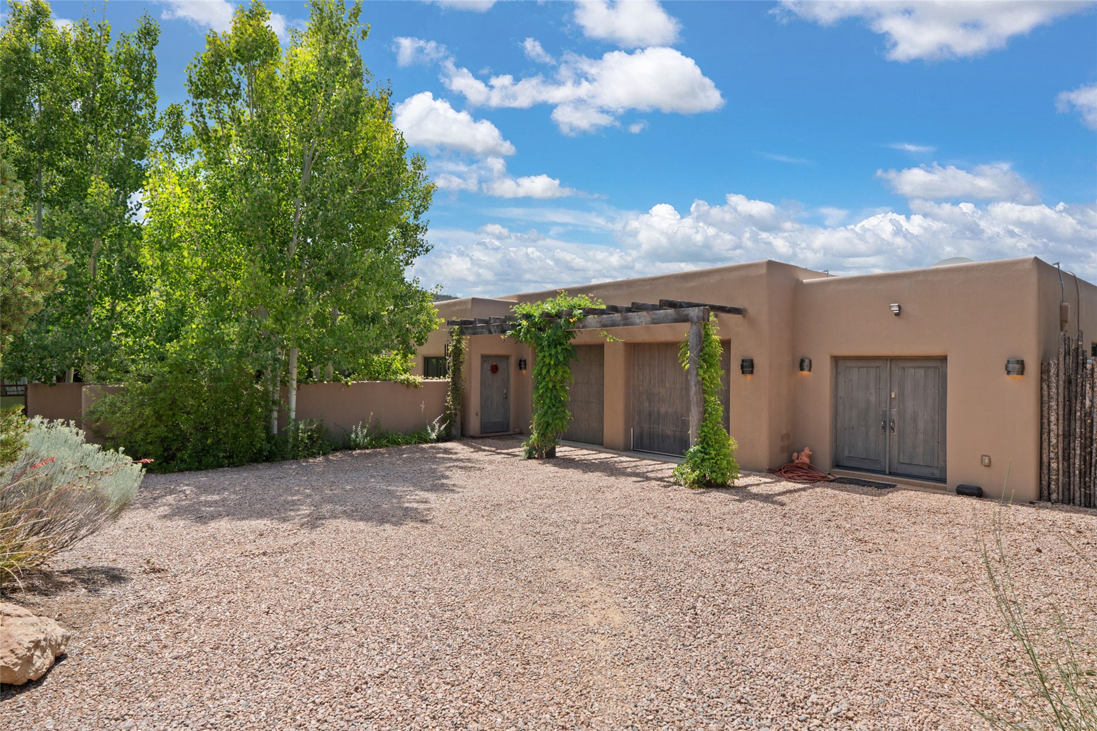 709 Gonzales Road