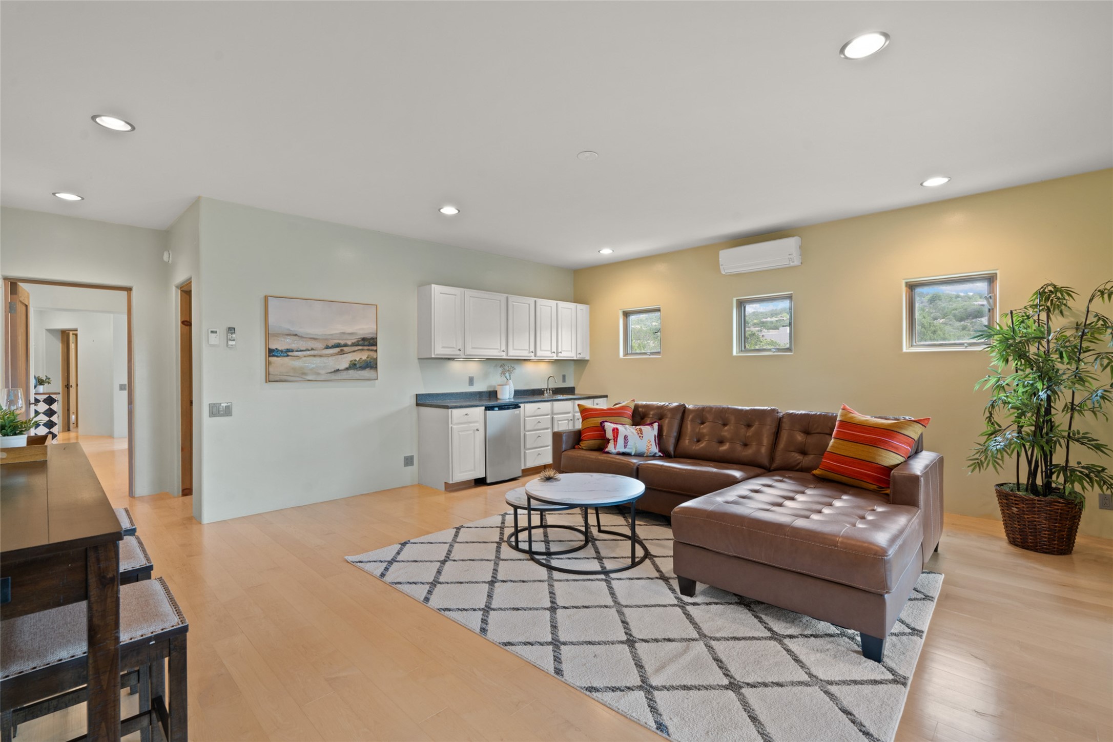 709 Gonzales Road