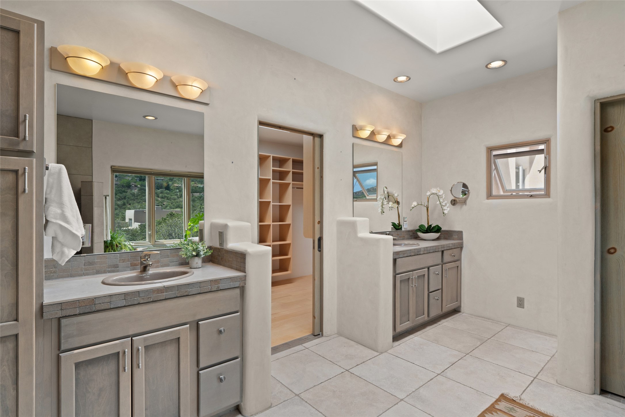 709 Gonzales Road