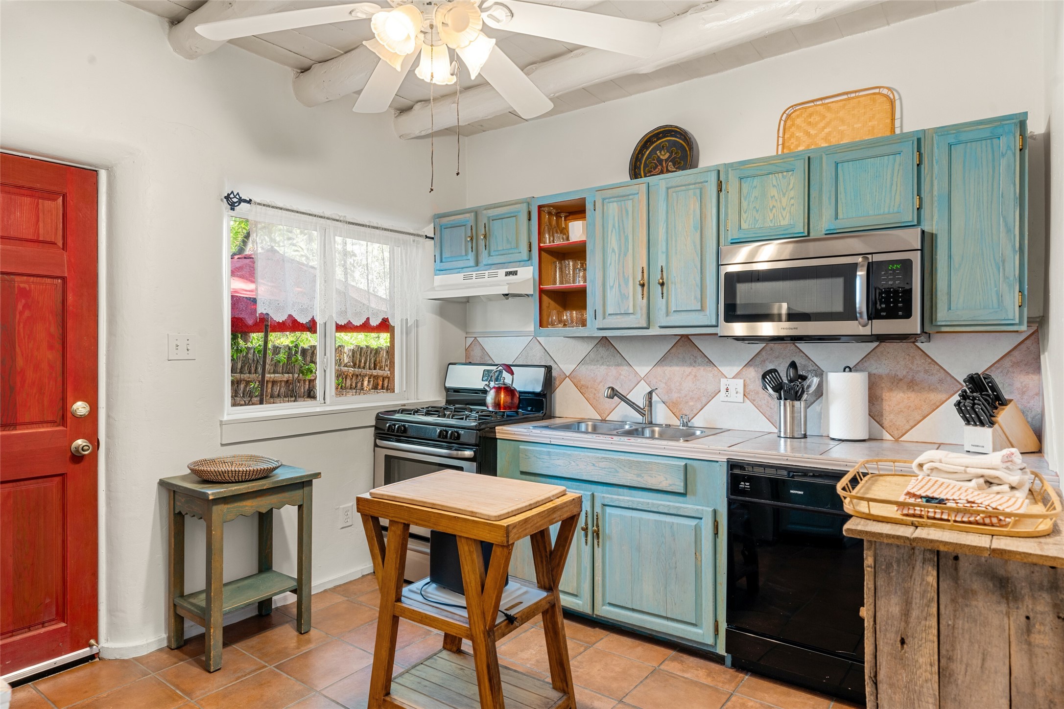 142 W Berger Street 3