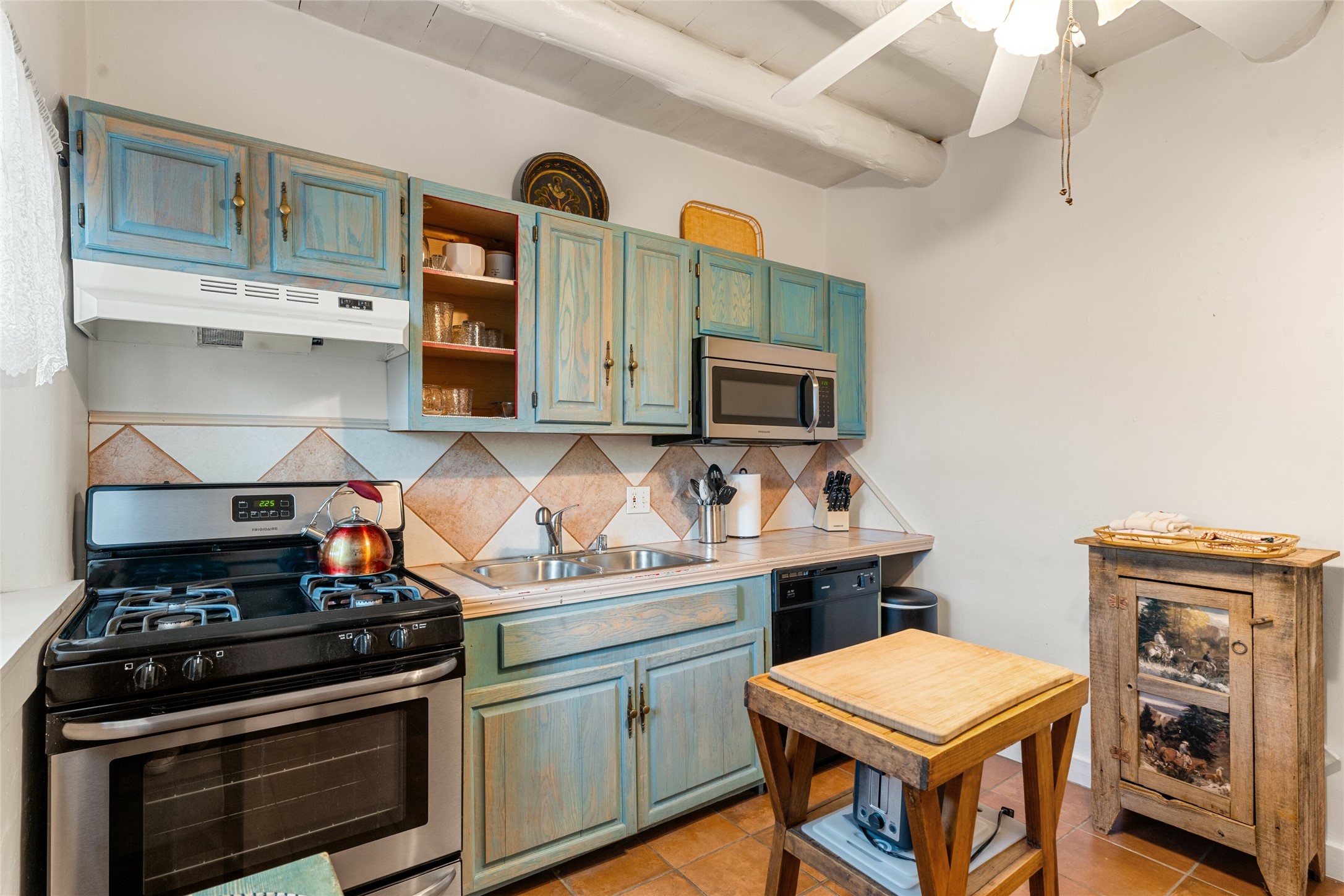 142 W Berger Street 3
