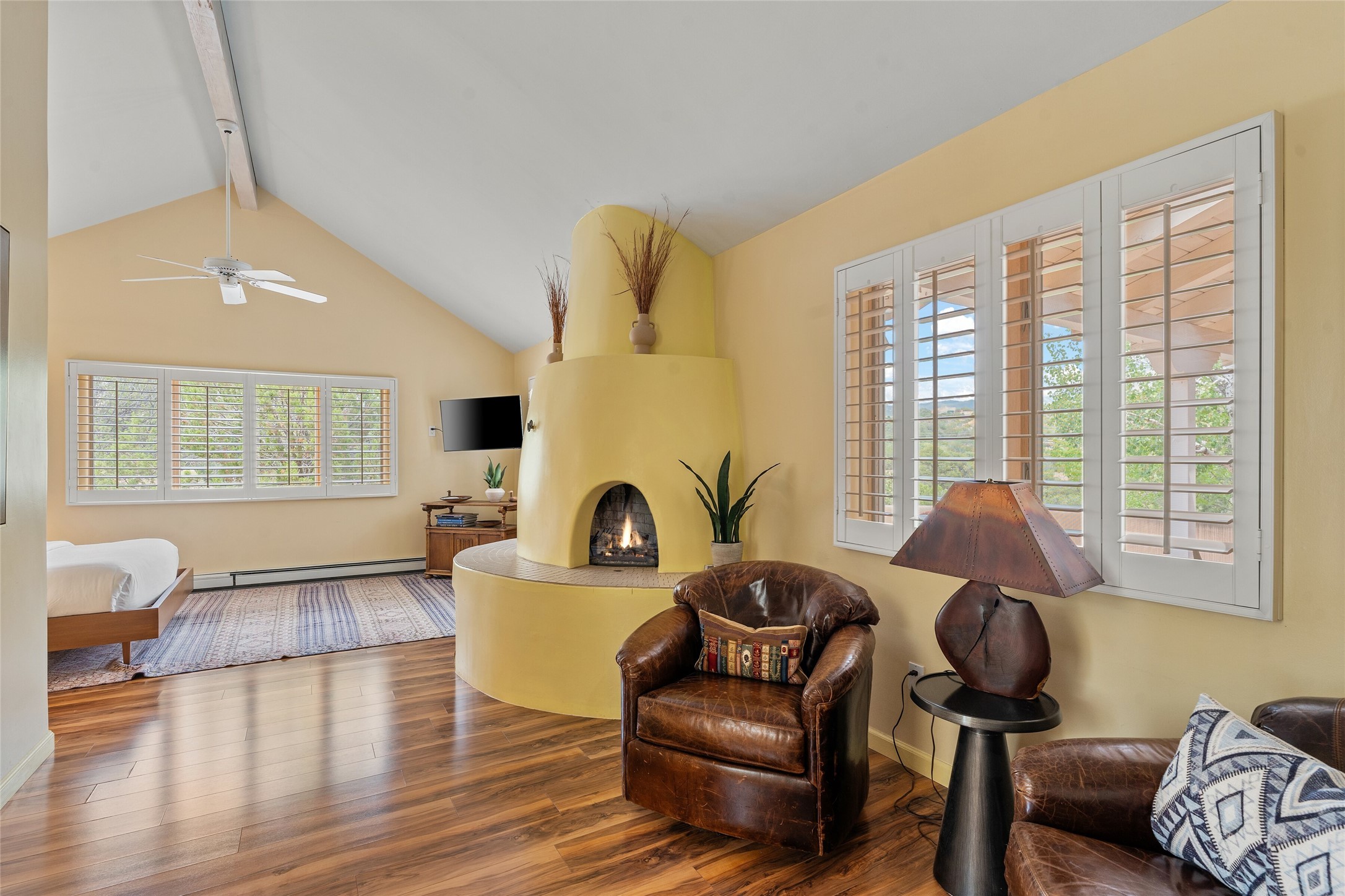 225 Valle Del Sol