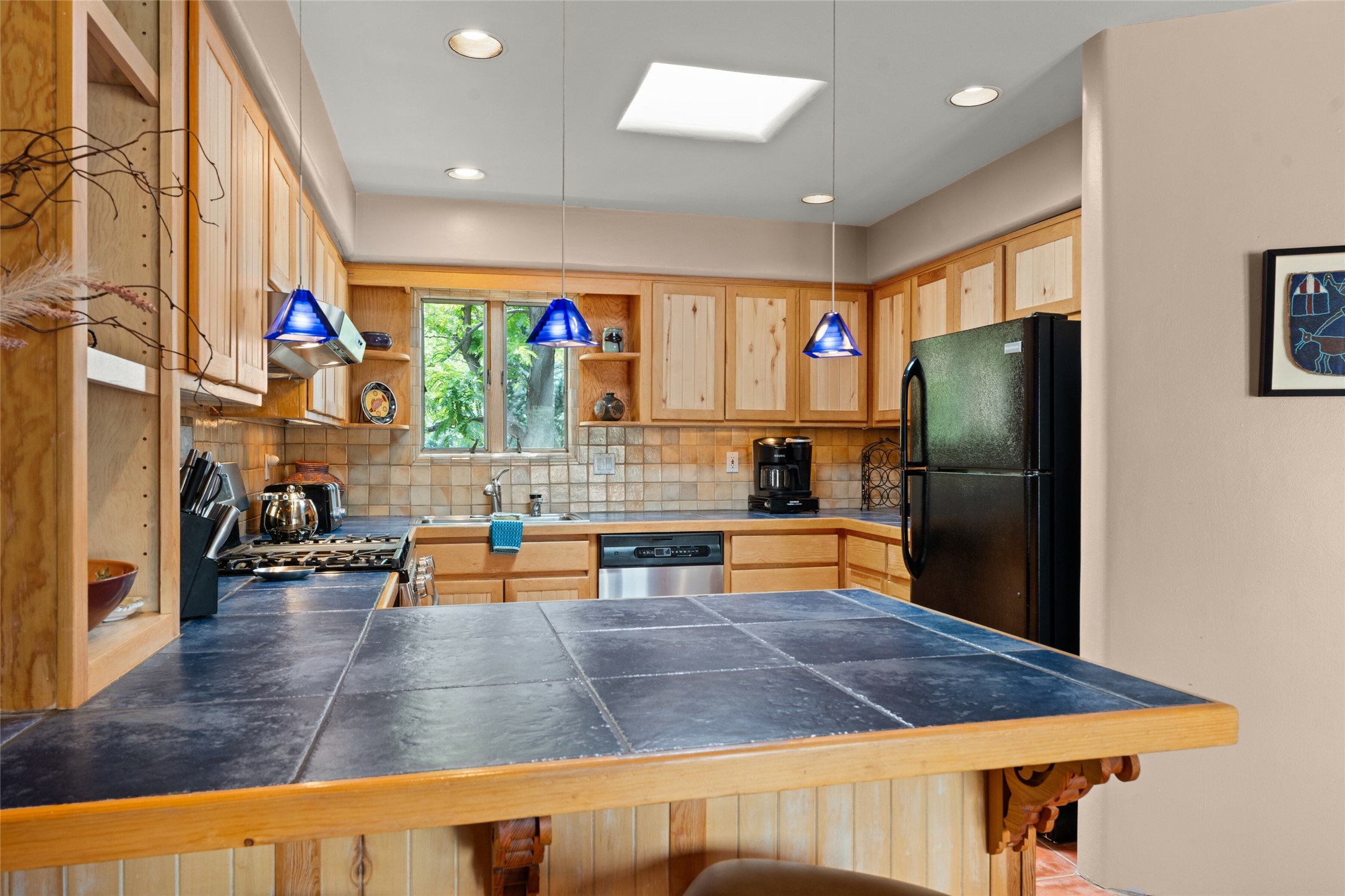 225 Valle Del Sol