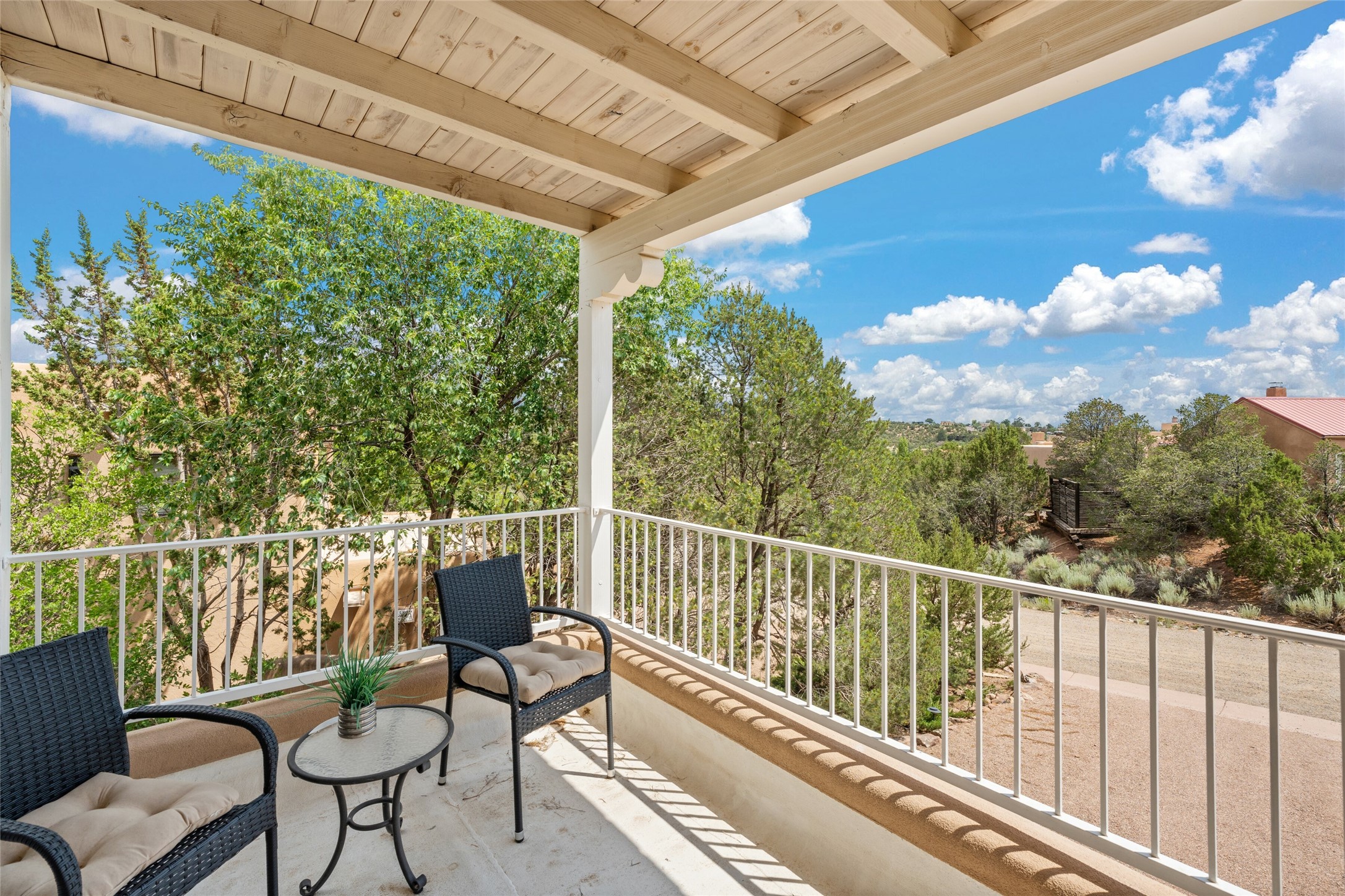 225 Valle Del Sol