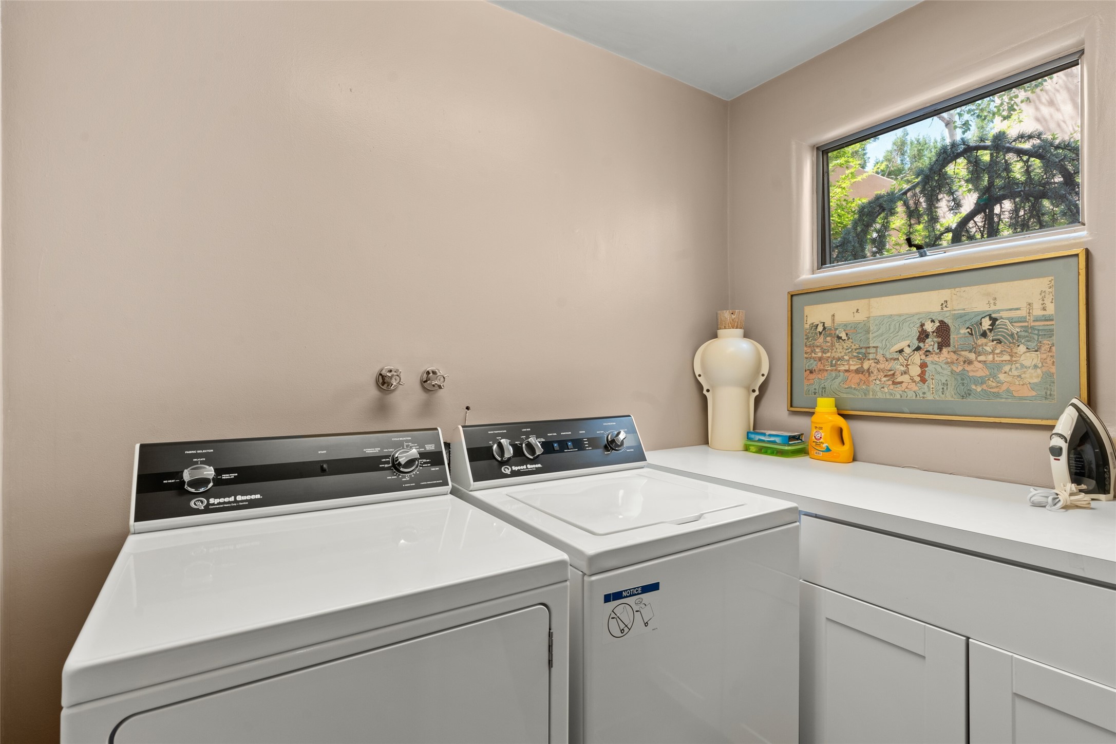 225 Valle Del Sol