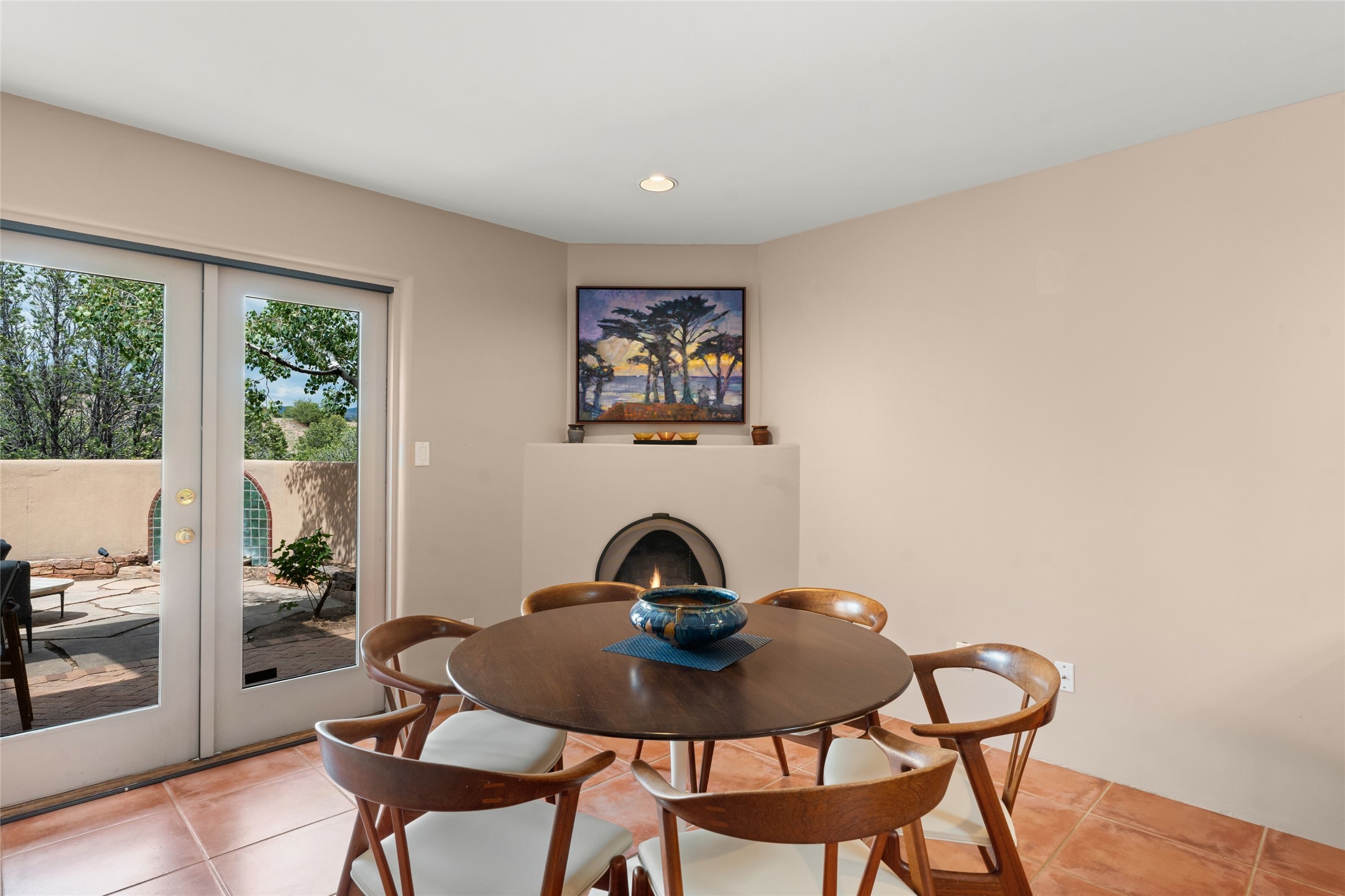 225 Valle Del Sol