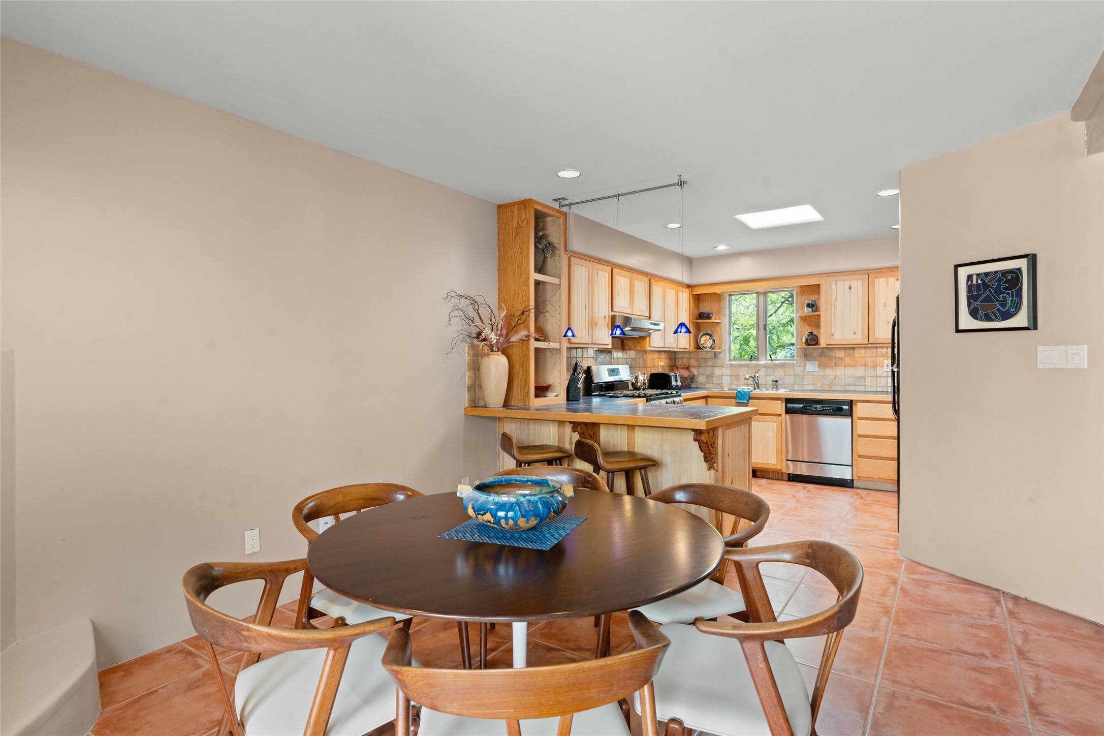 225 Valle Del Sol