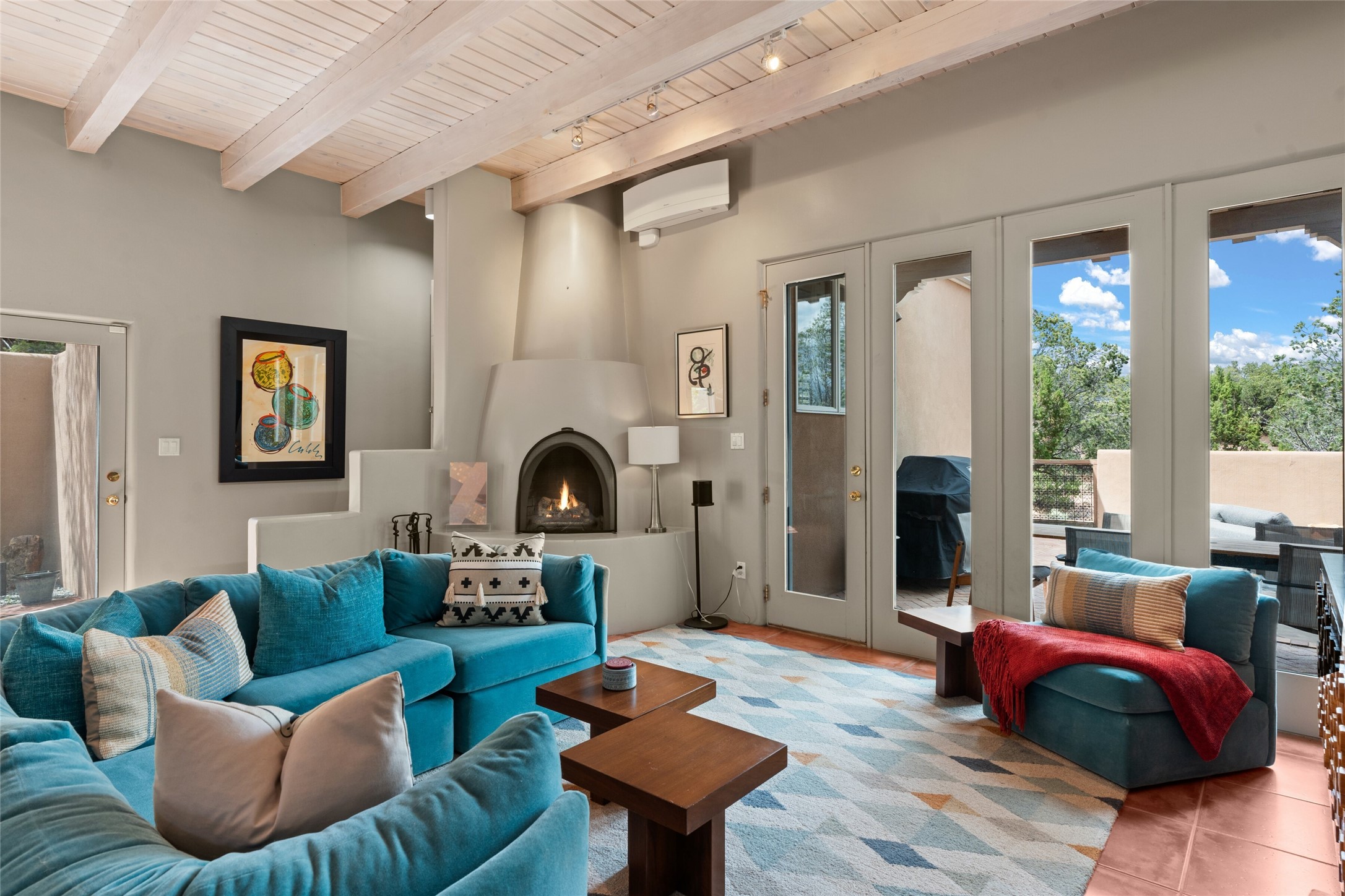 225 Valle Del Sol