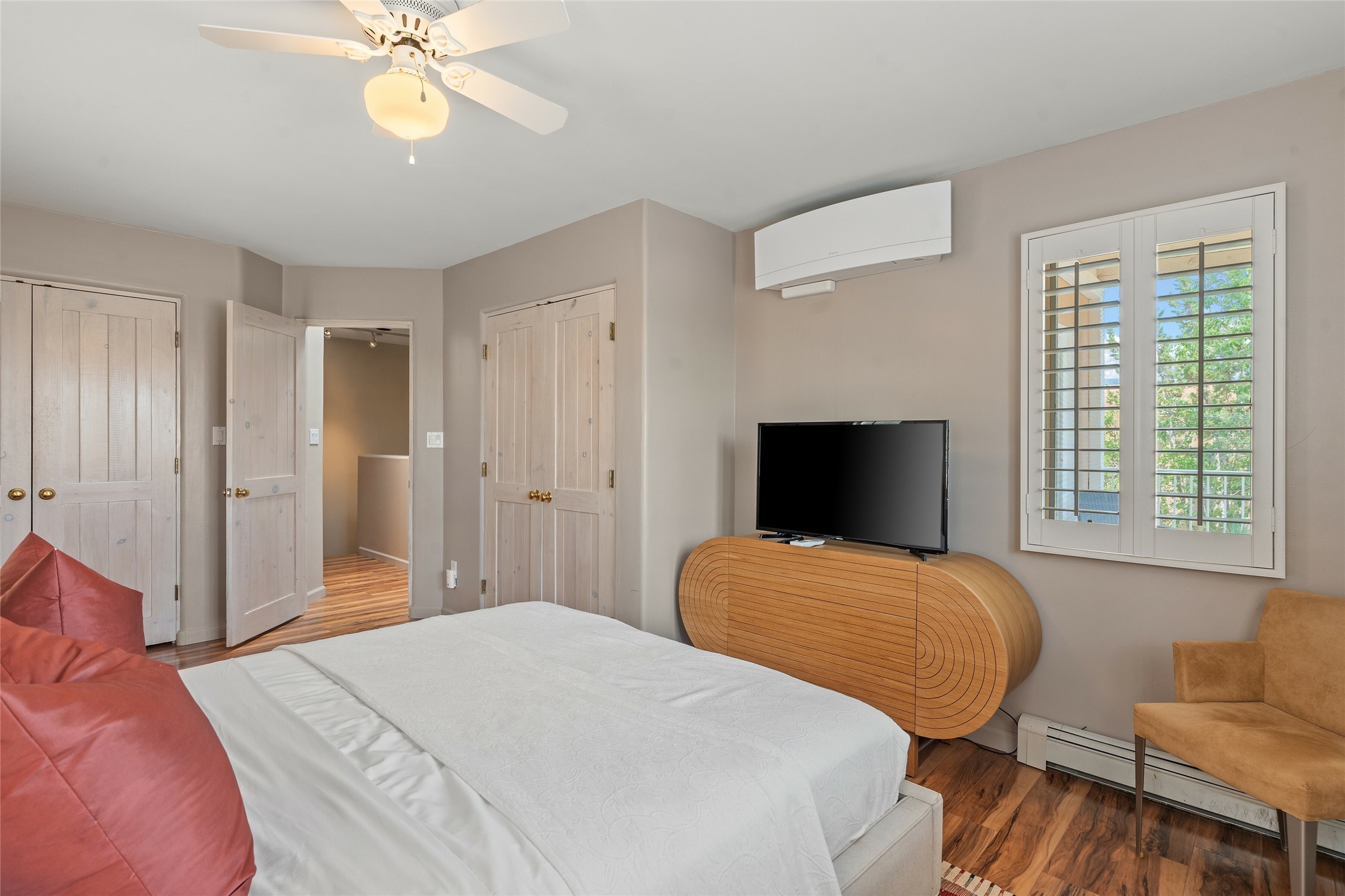 225 Valle Del Sol