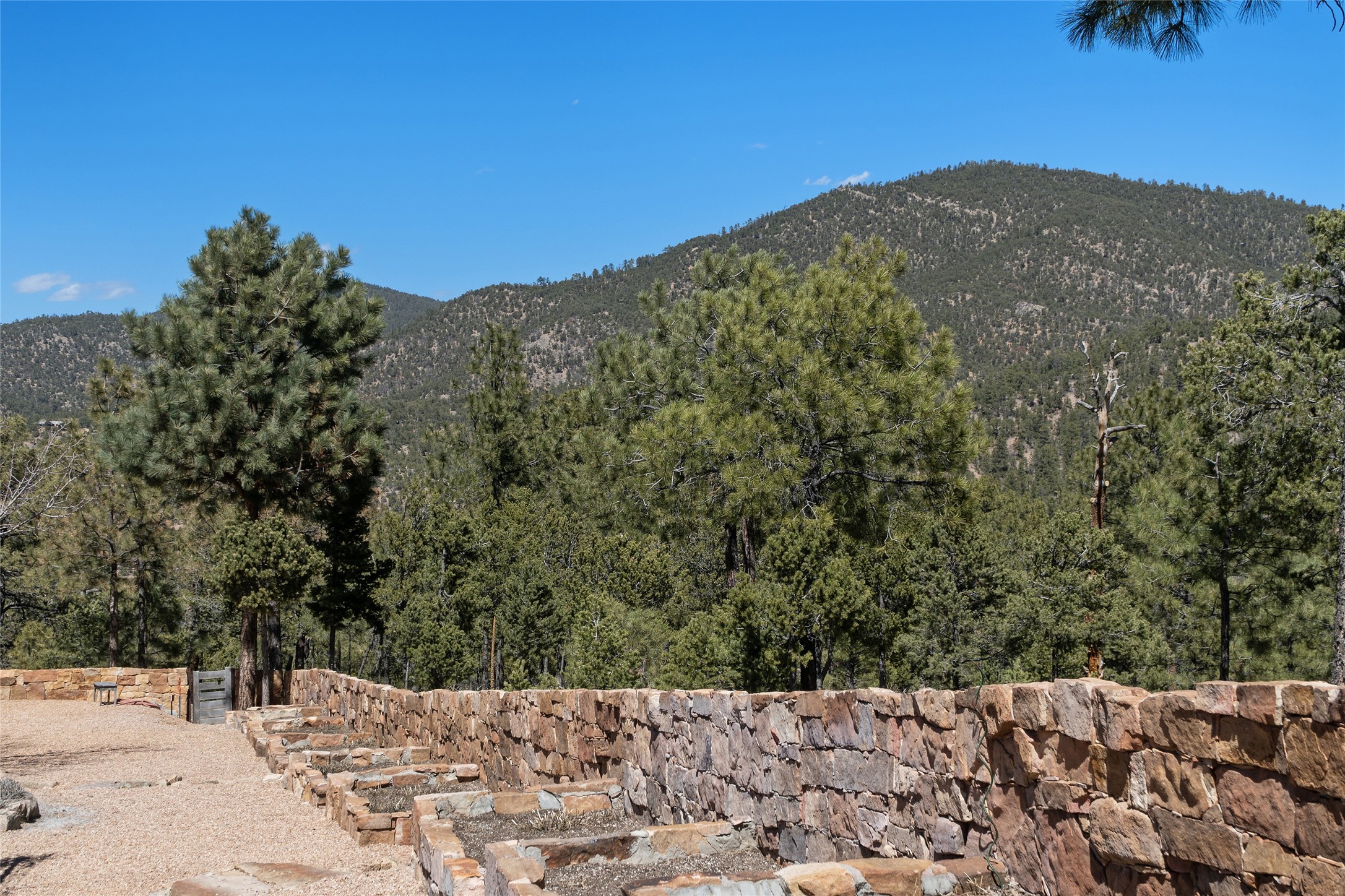 196 Overlook Road