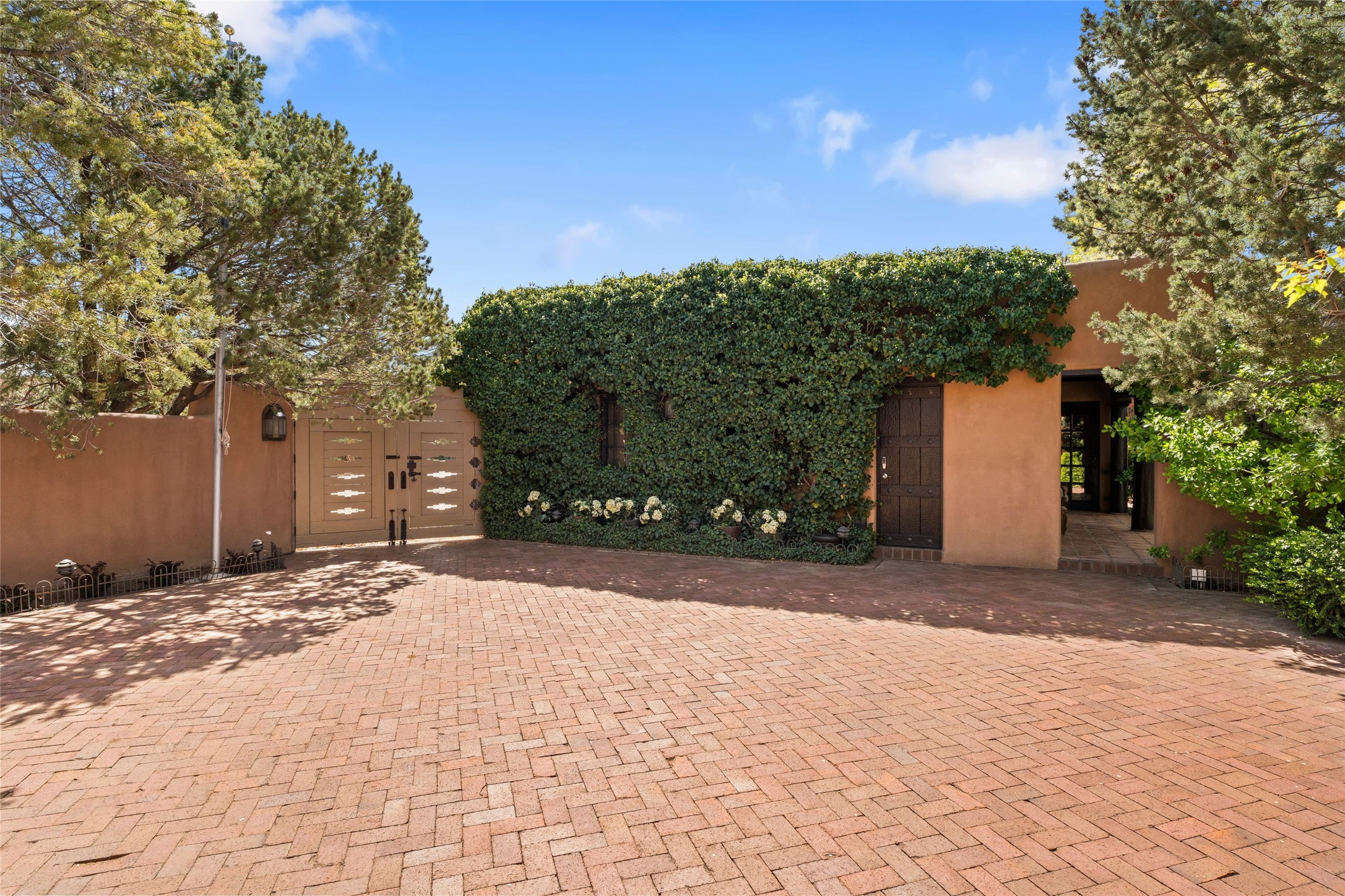 620 Camino Rancheros