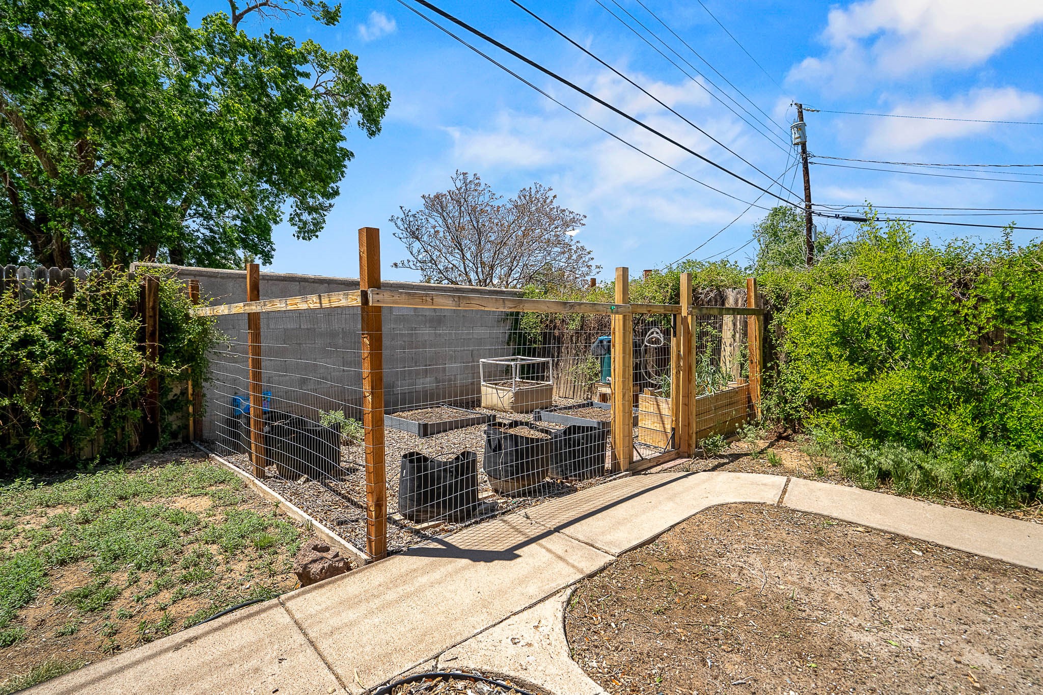 1413 Santa Cruz Drive