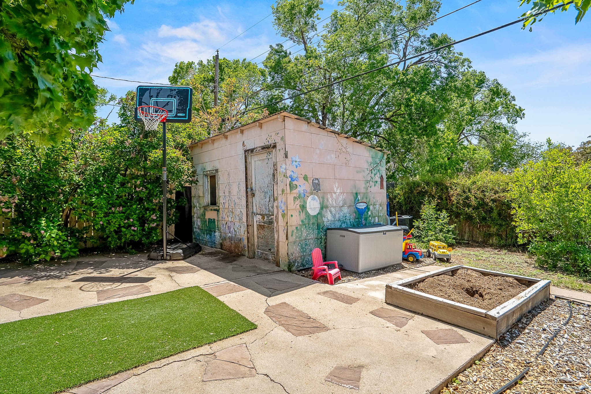 1413 Santa Cruz Drive